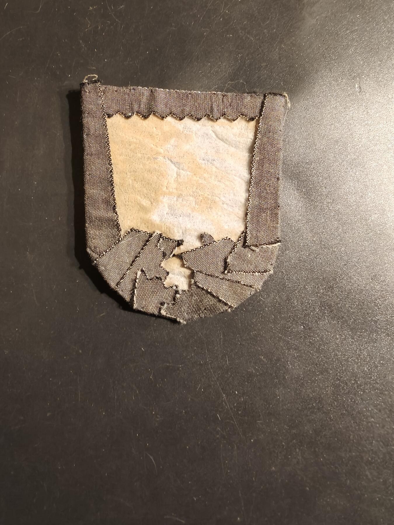 老王徽章第163期 13-15日三场连拍 16日统一发货  13、14日结束后可寄存 德三汽车驾驶员技能章 