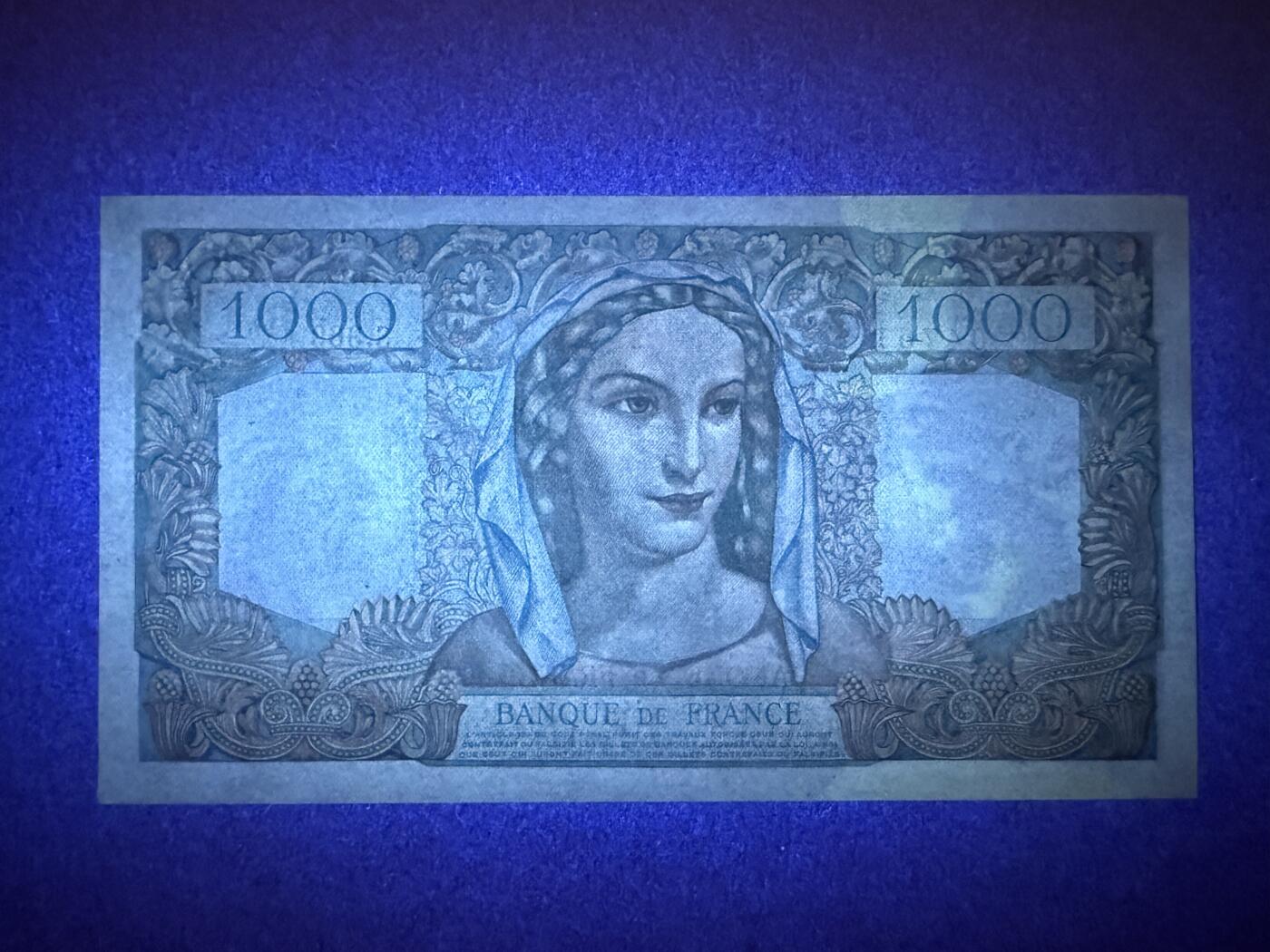 《艾美收藏》第220期-11.16周日外币畅拍场 法国1000法郎 UNC 1947年老版本