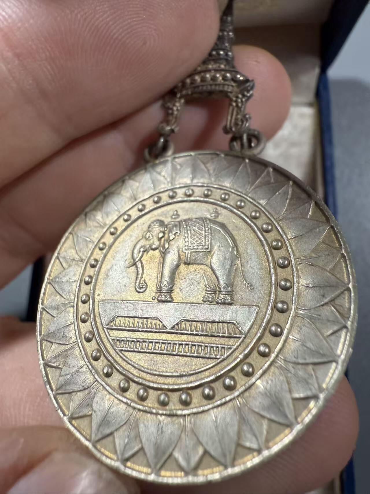 七河·世界币章小拍（总第27期） 原盒！泰国银制白象宝塔勋章