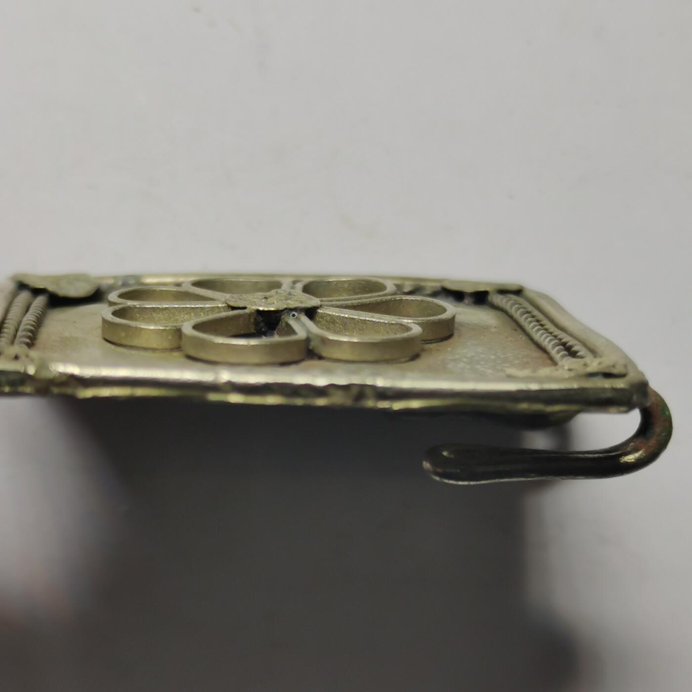 藏珍品阁专场80期 民国老银梅花型扣