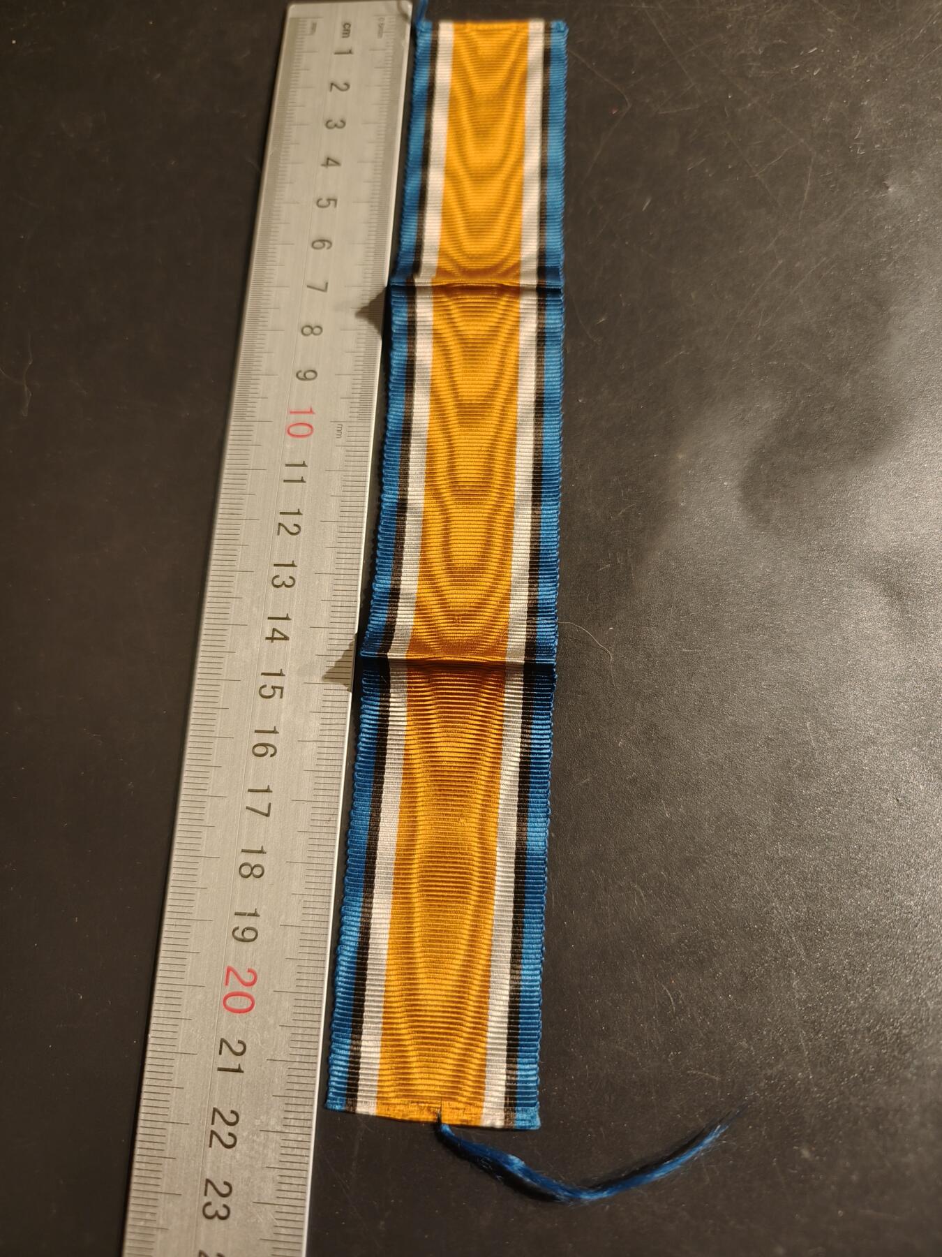 老王徽章第163期 13-15日三场连拍 16日统一发货  13、14日结束后可寄存 英国一战纪念章绶带       21cm