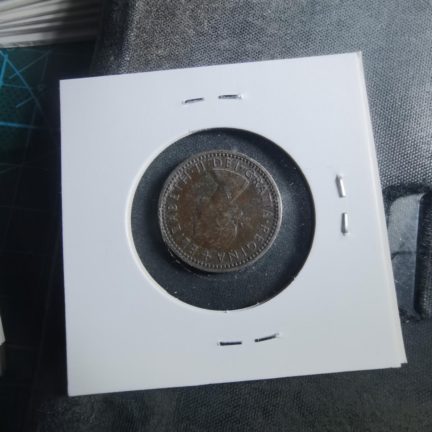 沼泽如烟--第906场 英国1959年6便士