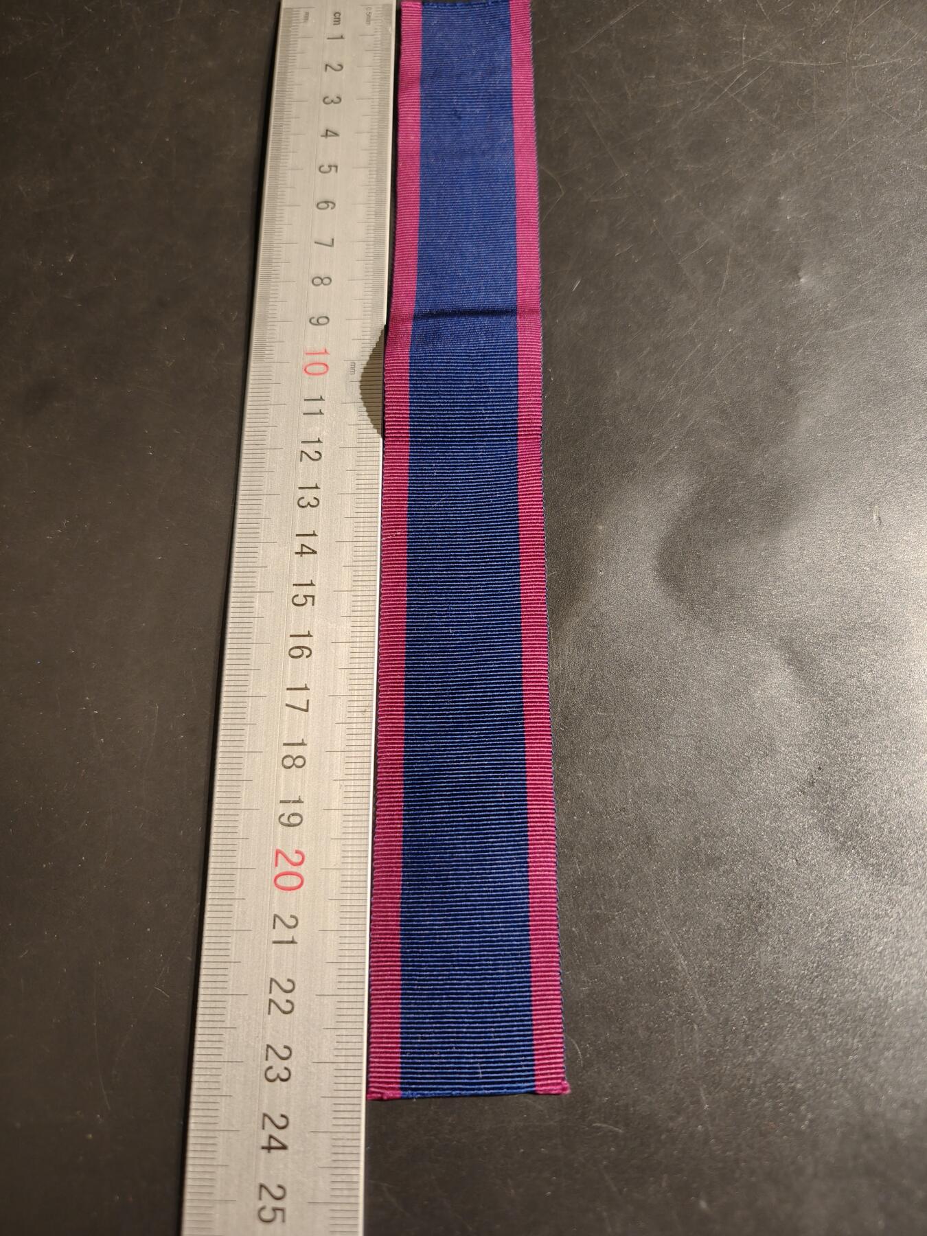 老王徽章第163期 13-15日三场连拍 16日统一发货  13、14日结束后可寄存 英国绶带   23.5cm