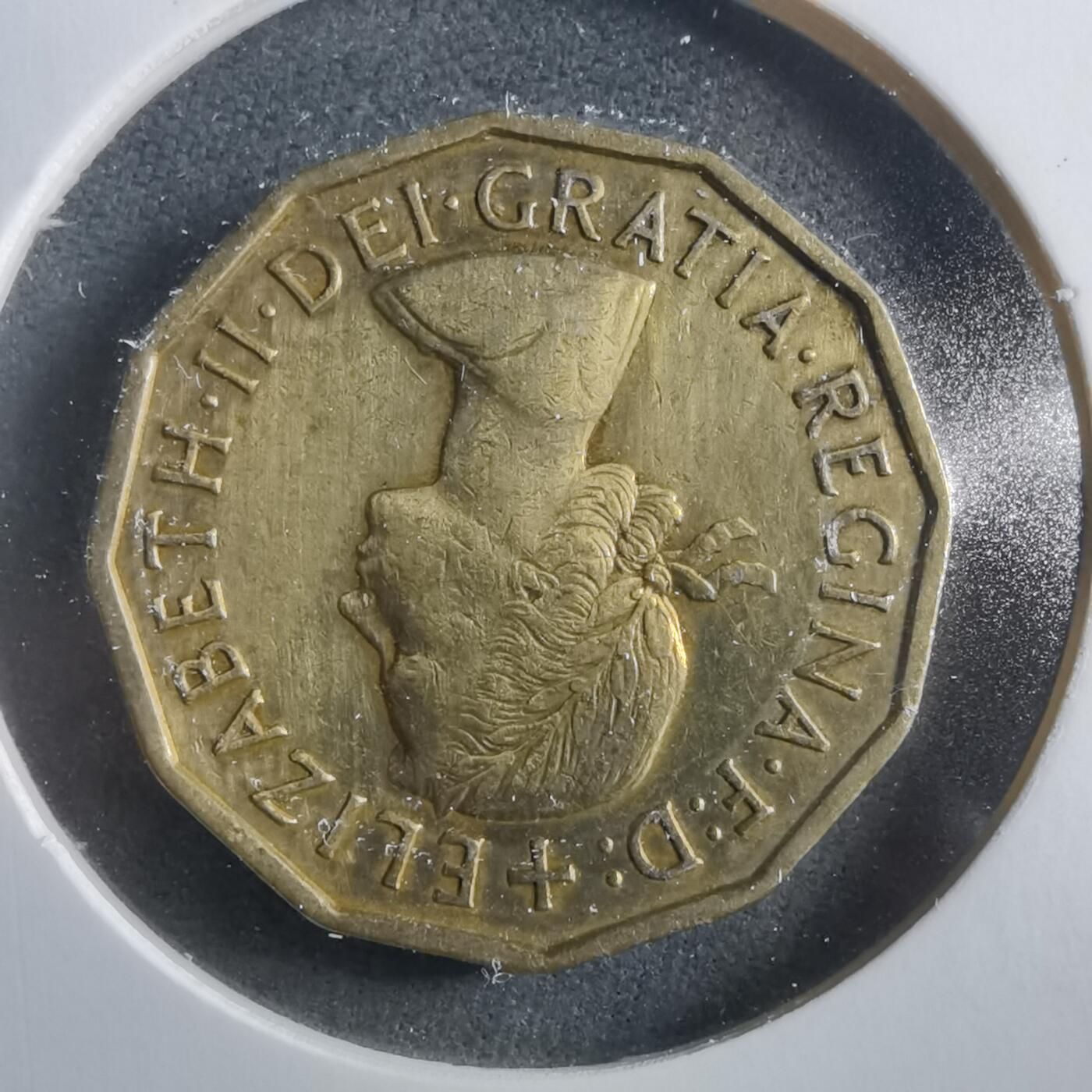 沼泽如烟--第906场 英国1954年3便士