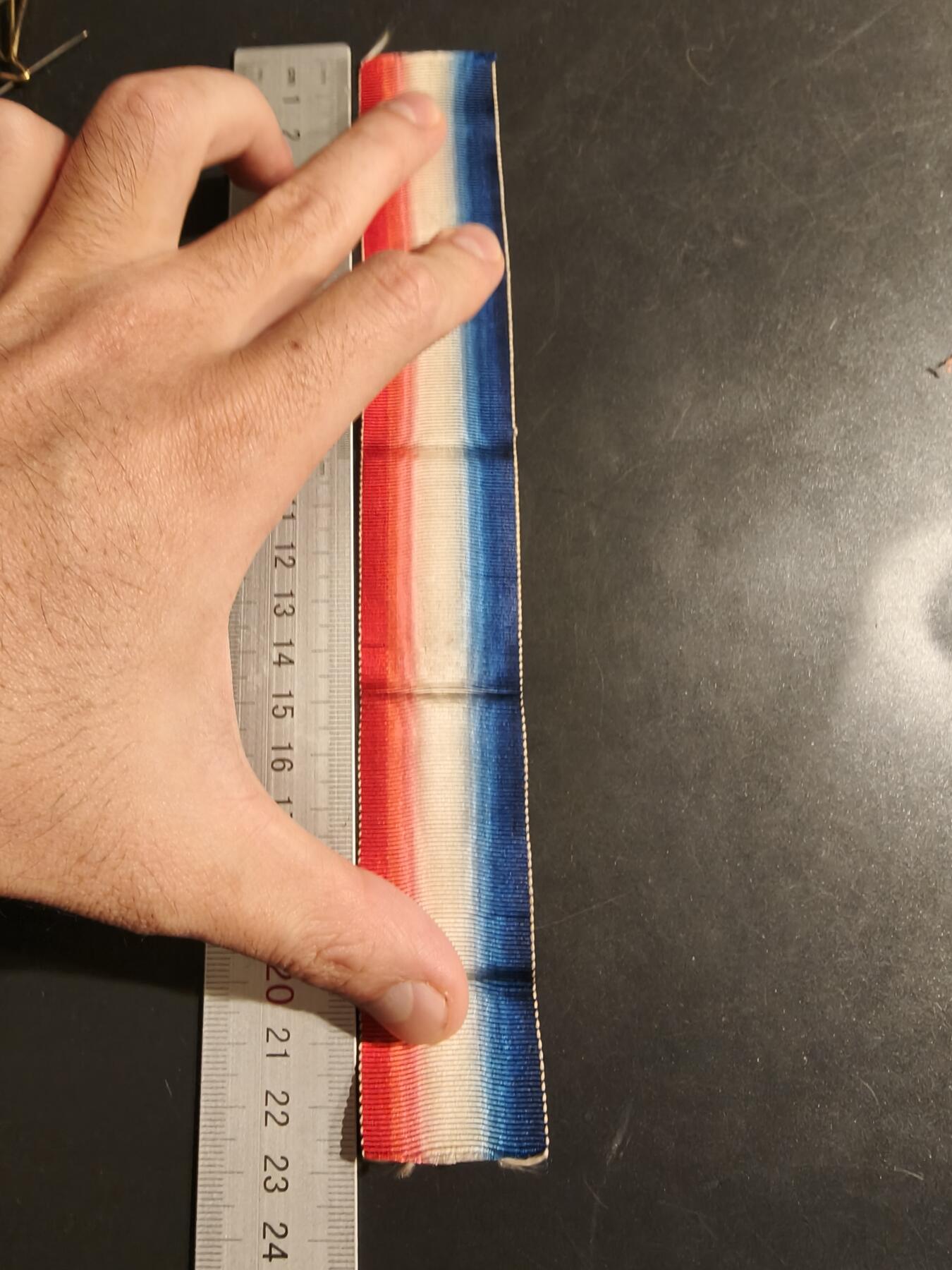 老王徽章第163期 13-15日三场连拍 16日统一发货  13、14日结束后可寄存 英国一战之星绶带  23cm 