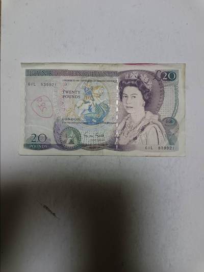【20251120】非全新纸币第305场 - 英国D序列20磅，有字迹