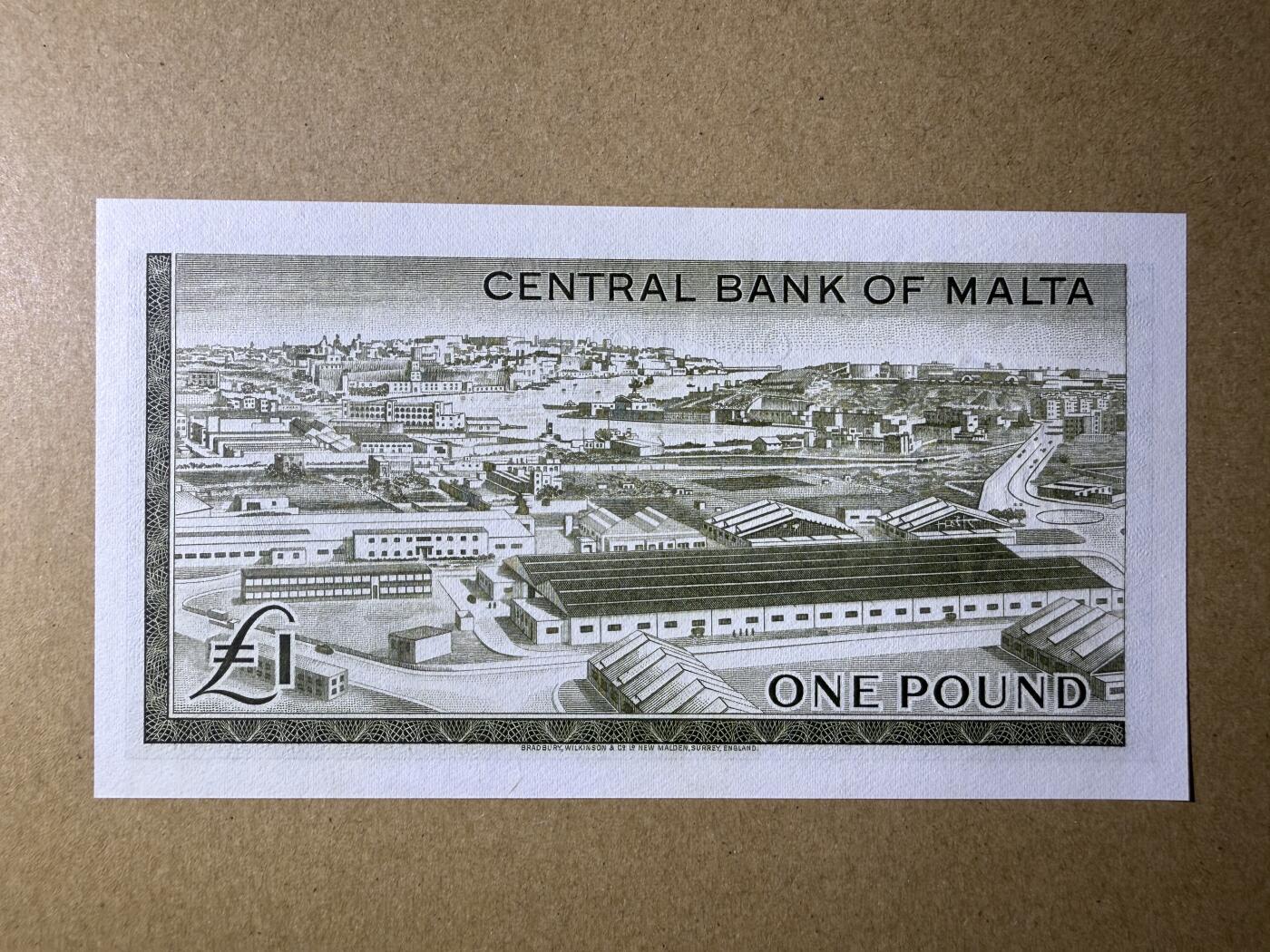 《艾美收藏》第220期-11.16周日外币畅拍场 马耳他1镑 UNC 1969年 戎装女王 无4