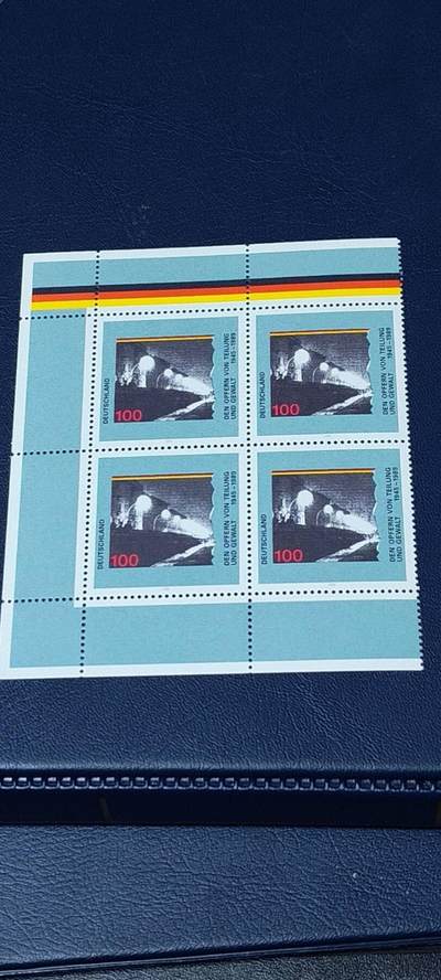 德国邮票专场，都是四方联 - 德国邮票  四方联，1995年发行，二战胜利纪念日，德国分裂  柏林墙 ，品相如图