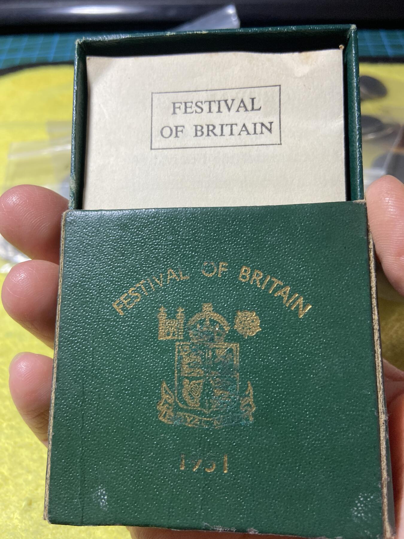 2025年第一百二十九场(总第一百五十五场）外国邮票、散币场(免佣金) 原盒全新说明书全–英国🇬🇧1951年5先令(乔治六世时期)
