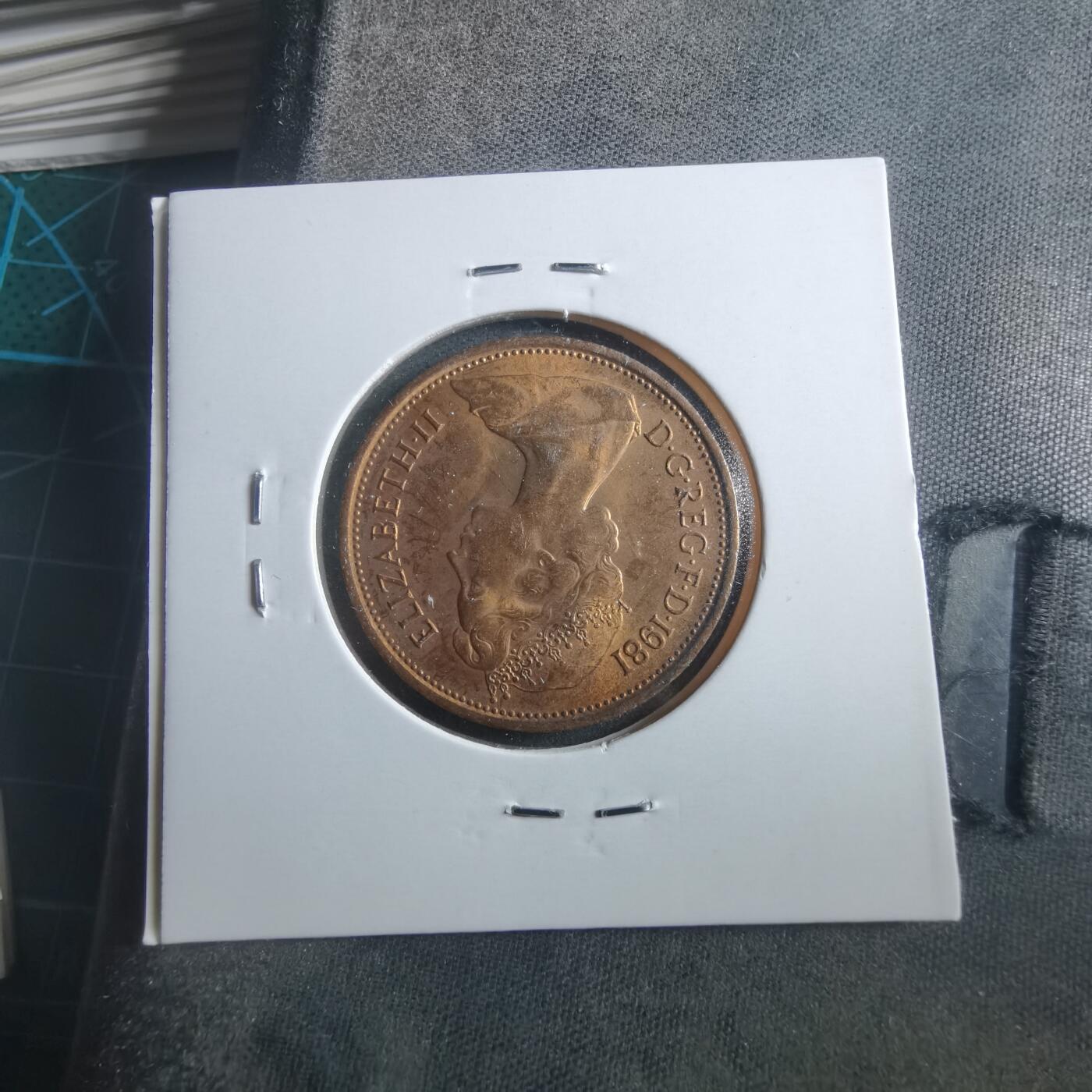 沼泽如烟--第906场 英国1981年2便士