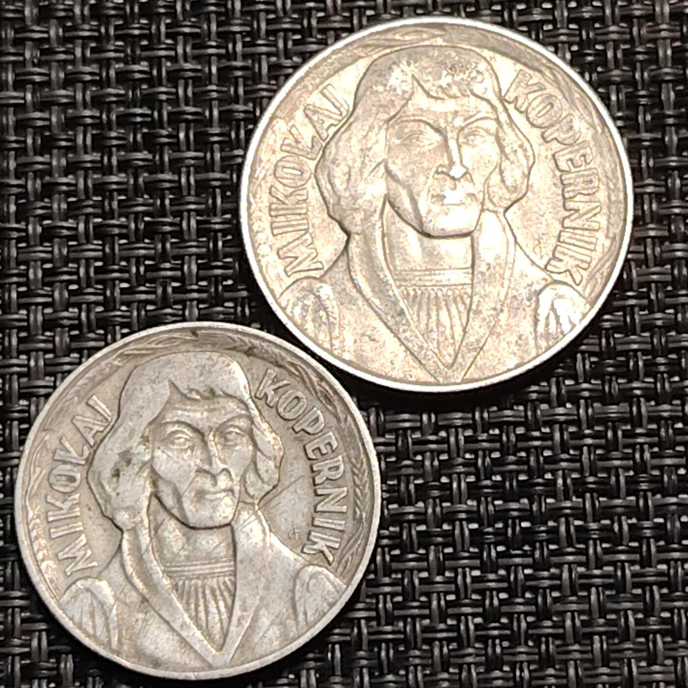 布加迪🐬～世界钱币(上海)🌾第 259 期 /  各国套币和散币 波兰🇵🇱 1968年 10兹罗提 天文学家哥白尼 28mm