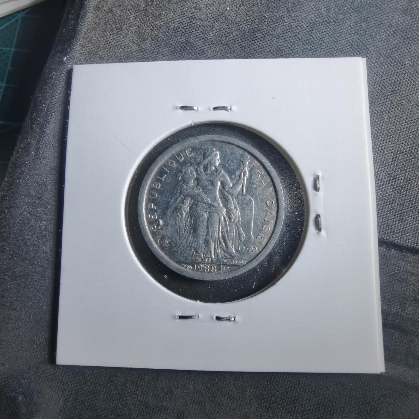 沼泽如烟--第906场 法属新喀里多尼亚1988年1法郎