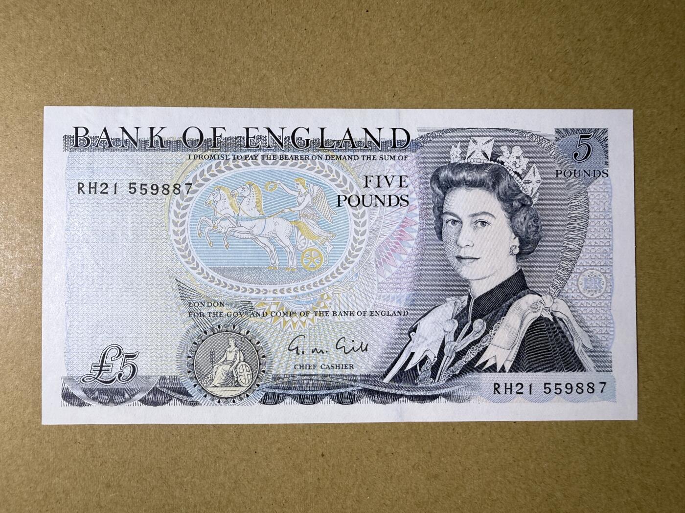 《艾美收藏》第220期-11.16周日外币畅拍场 英国5镑 UNC D序列 无4