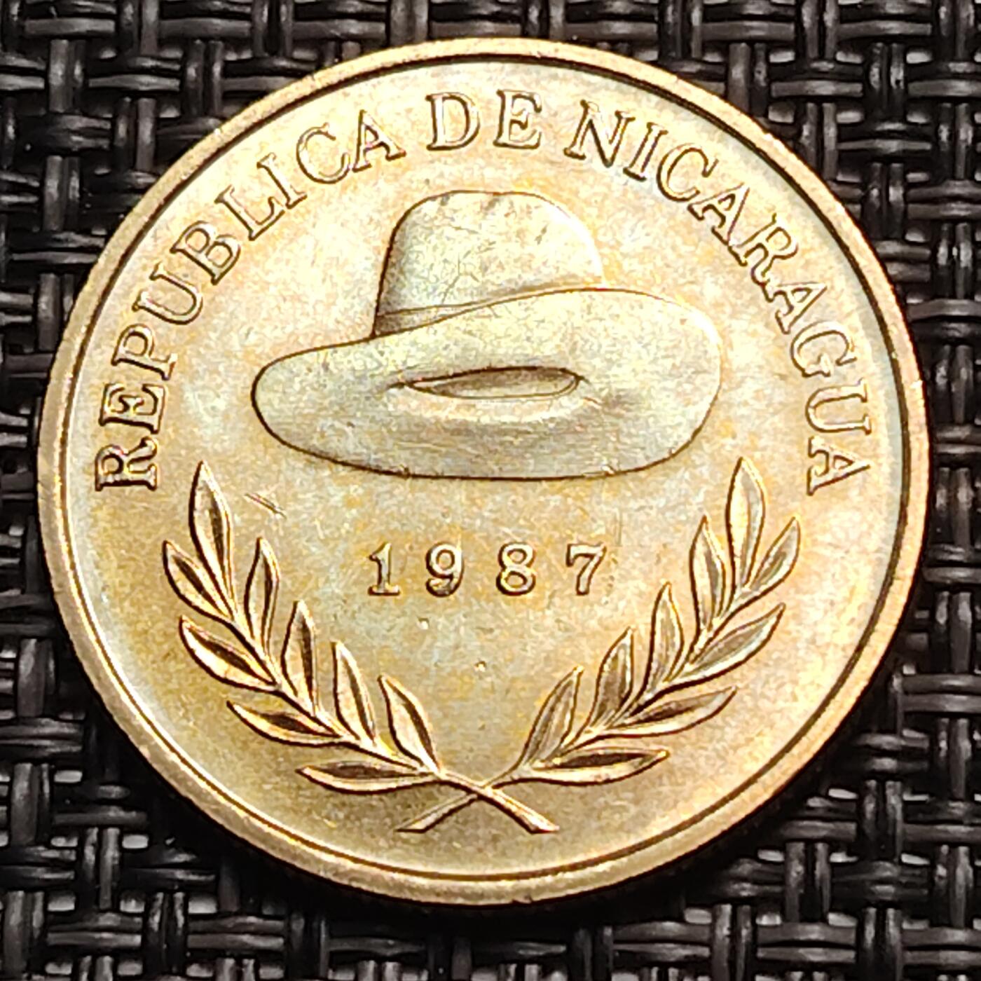 布加迪🐬～世界钱币(上海)🌾第 259 期 /  各国套币和散币 尼加拉瓜🇳🇮 1987年 草帽版 5科多巴铜币
