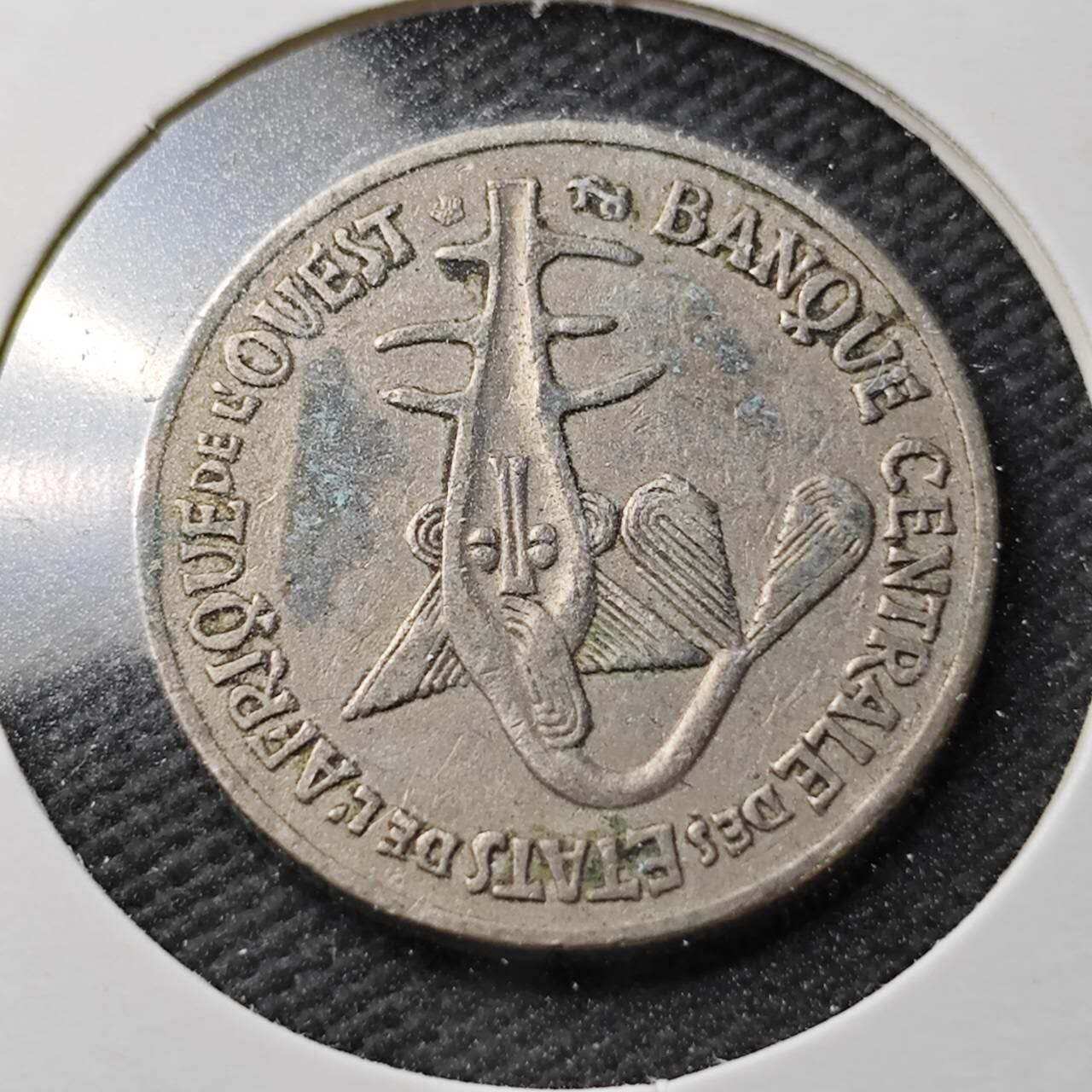 KK钱币收藏小铺  第371场  2月预留时间 周末发货  1972西非50法郎