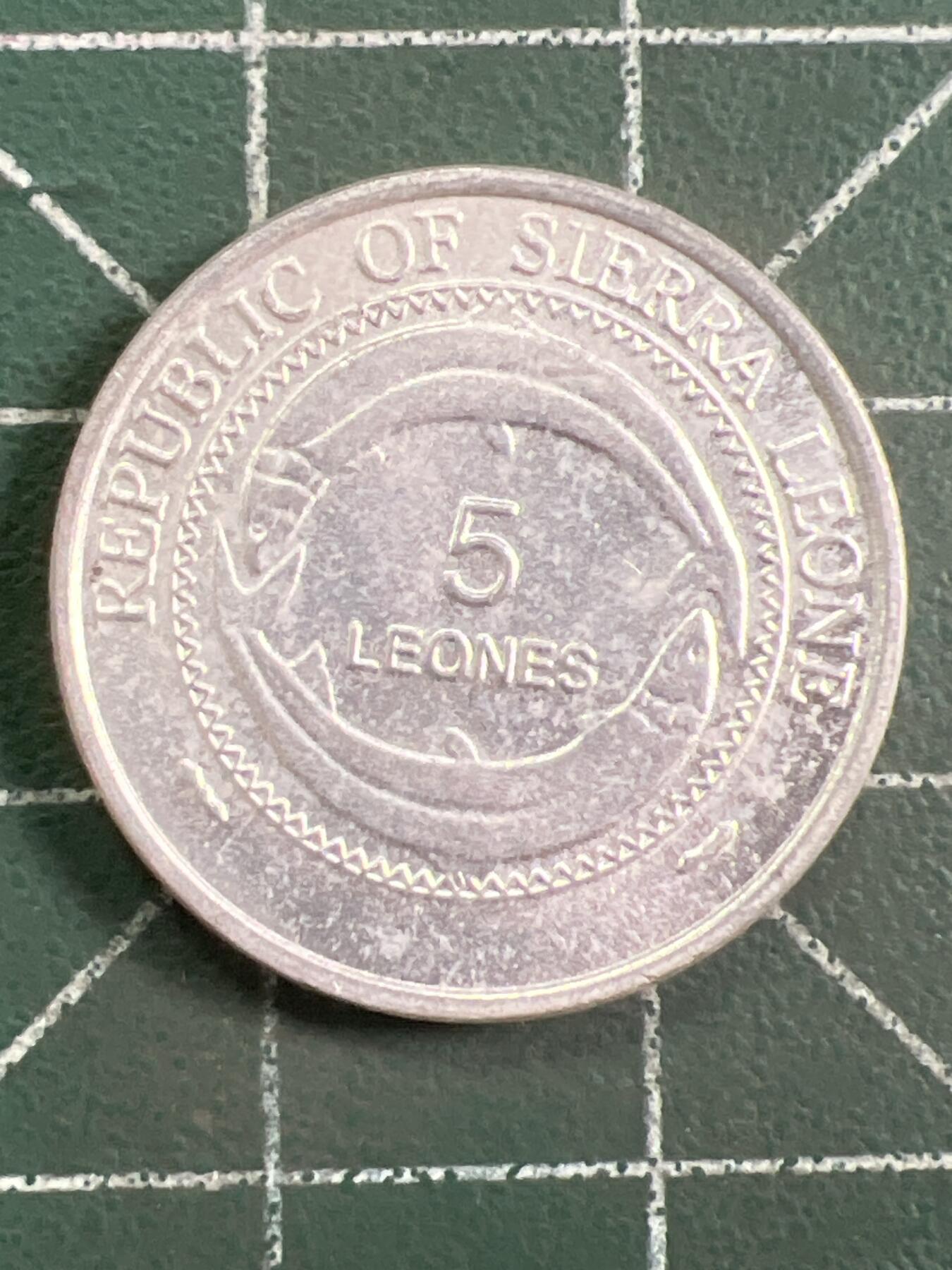 第1048 硬币专场 （无押金，捡漏，全场50包邮，偏远地区除外，接收代拍业务，本店十天发一次货） 塞拉利昂 5利昂