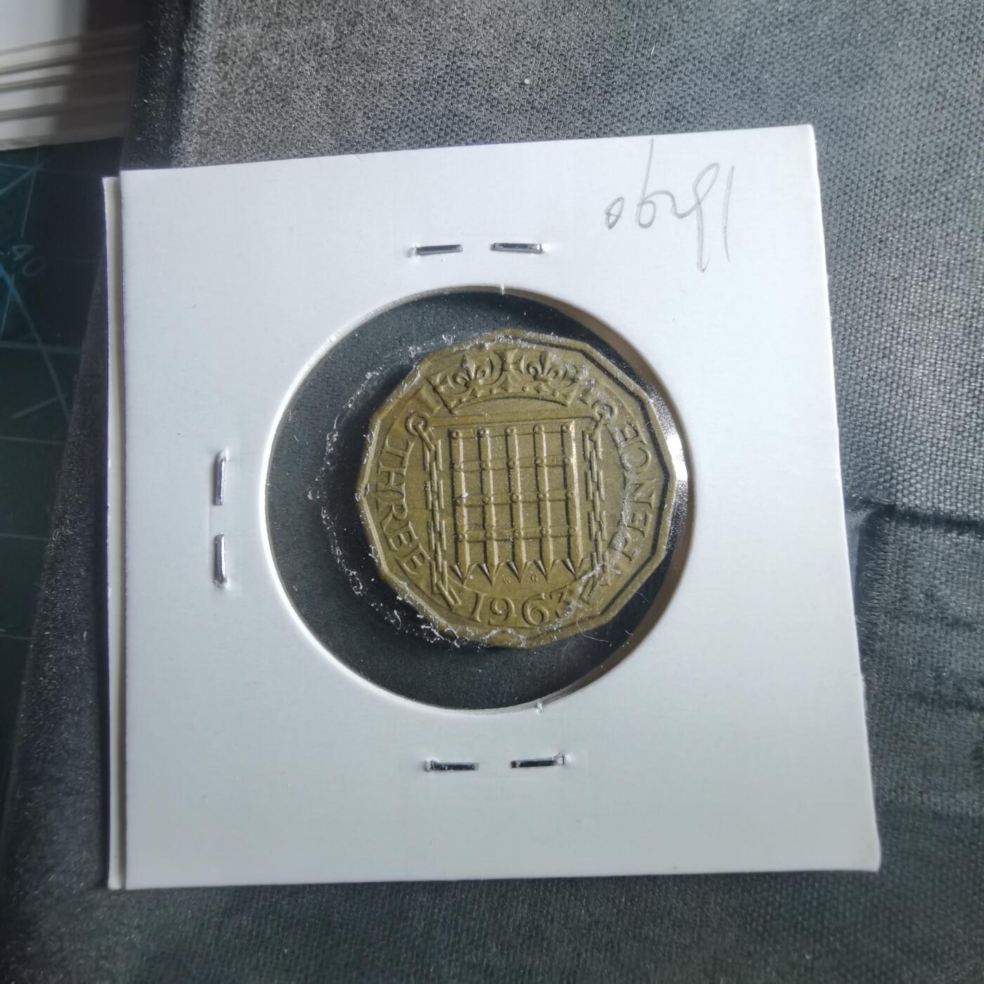 沼泽如烟--第906场 英国1963年3便士