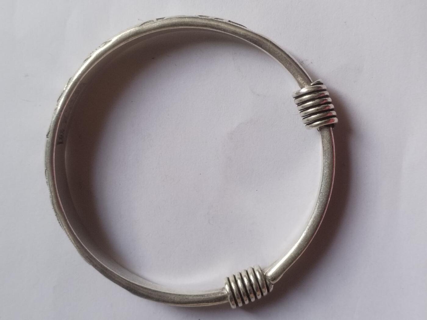 玉石 手镯 手串 手链 龙凤呈祥手镯。