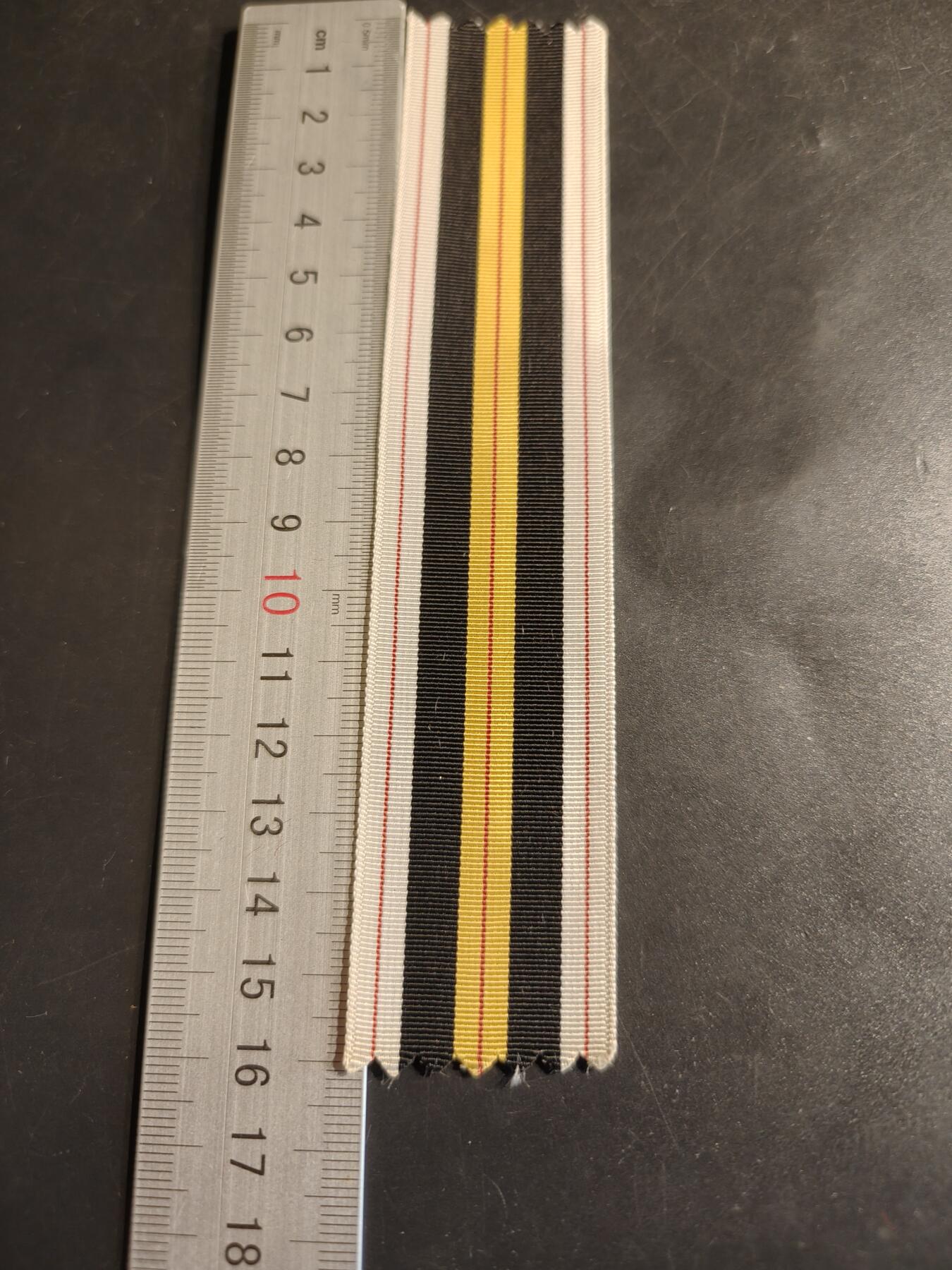 老王徽章第163期 13-15日三场连拍 16日统一发货  13、14日结束后可寄存  德三绶带 16cm