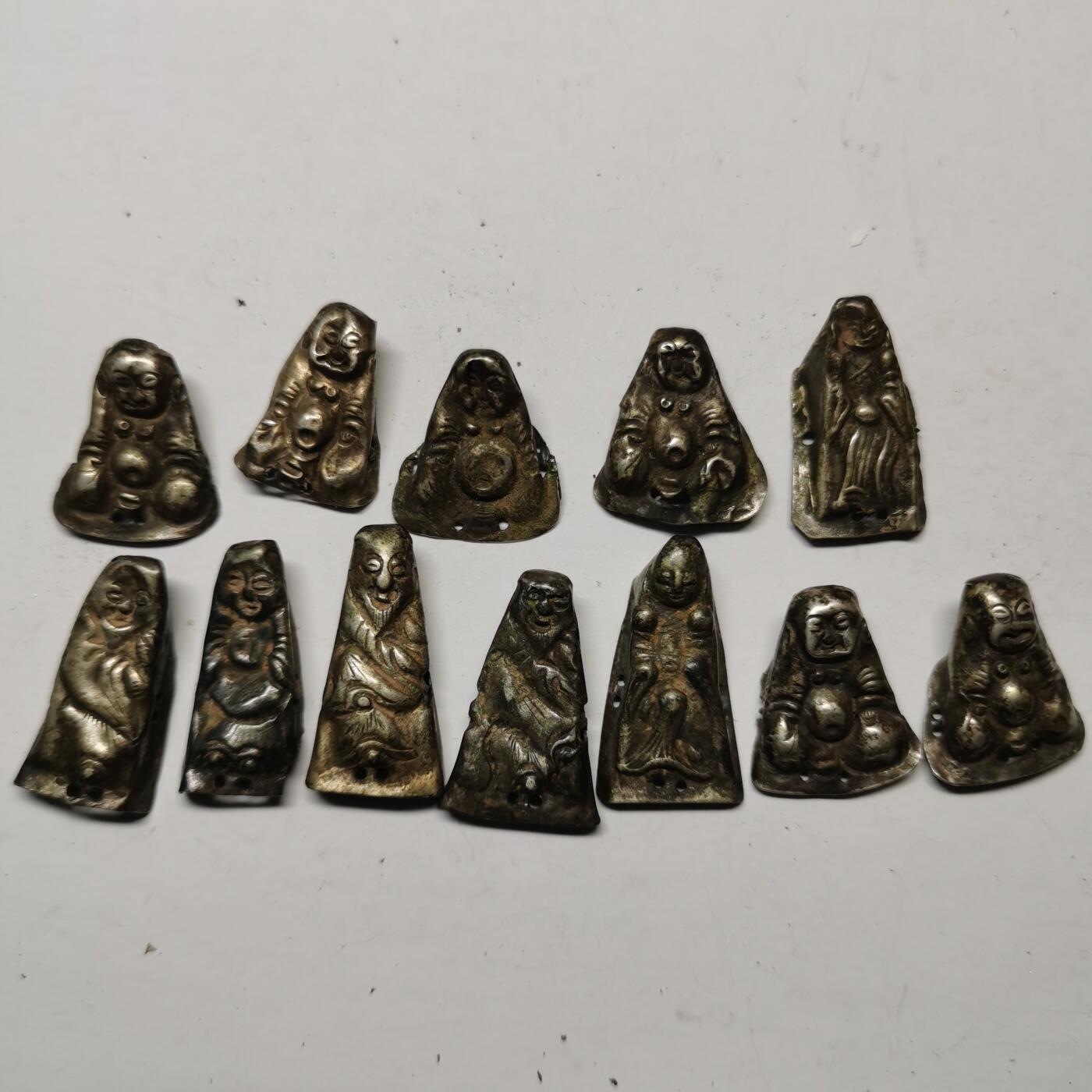 藏珍品阁专场80期 清代老银寿星佛公等，按现在老银价都得几百元