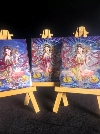 无佣金 不寄存 不收拍 链接少 我只是一个小小的卡牌收藏玩家   需要多宫大佬请私聊 部分卡牌设有底价（不想玩的那么累，即使有底价也会比市场价便宜的多，懂的自然懂） 拒绝小号抬价 大家放心拍 所有拍品部分套有卡膜 部分卡牌多宫 自制卡牌 不包厂瑕 放大镜 品控 勿拍 流拍商品会循环 感谢大家支持 留个关注 不定时上新 谢谢 - 奇点卡牌 ◤玄灵谱◥  羲和三工艺