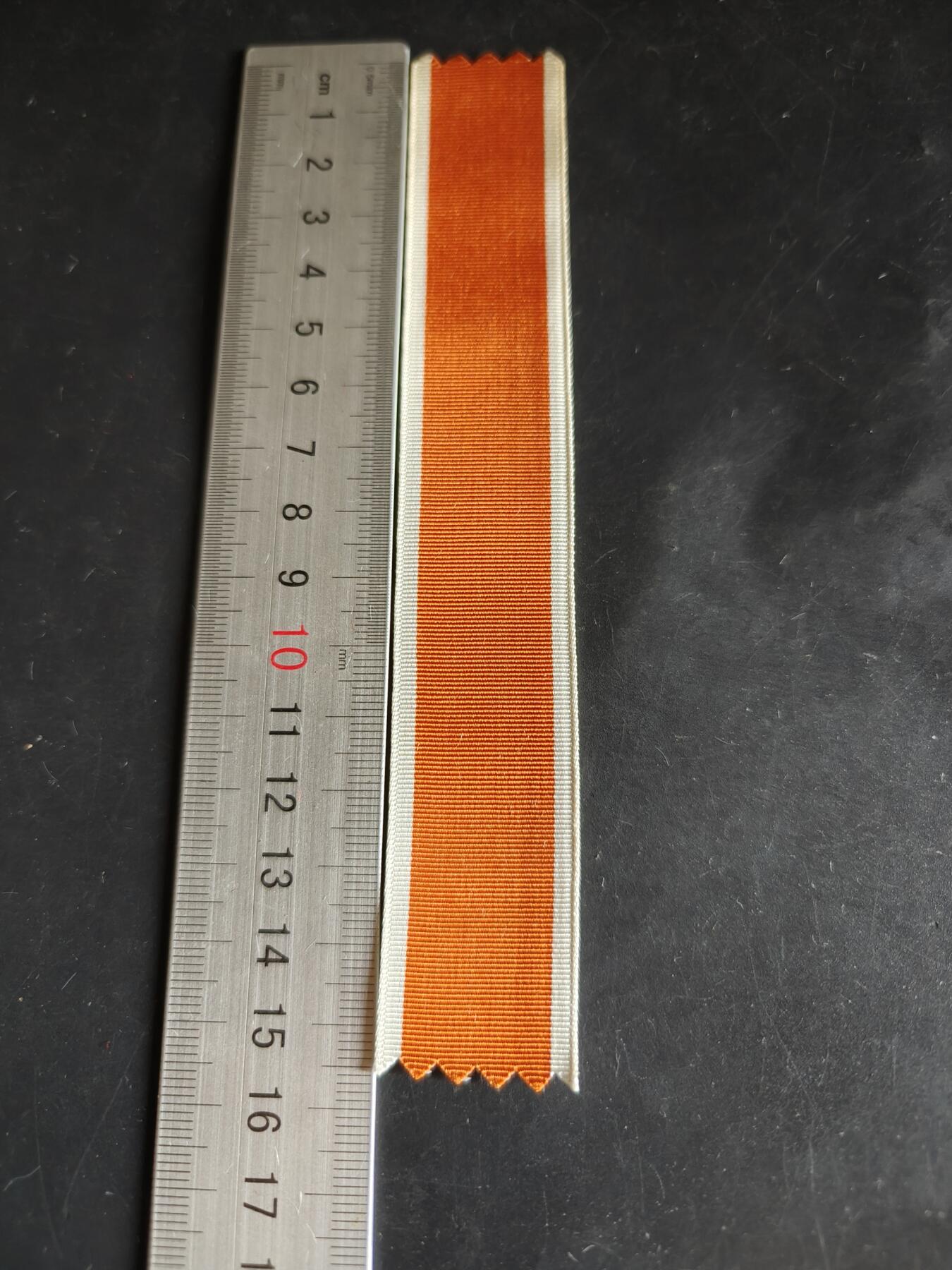 老王徽章第163期 13-15日三场连拍 16日统一发货  13、14日结束后可寄存  德三绶带    16cm