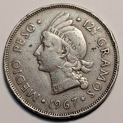 布加迪🐬～世界钱币(上海)🌾第 259 期 /  各国套币和散币 - 多米尼加🇩🇴 1967年 1/2比索 30.5mm