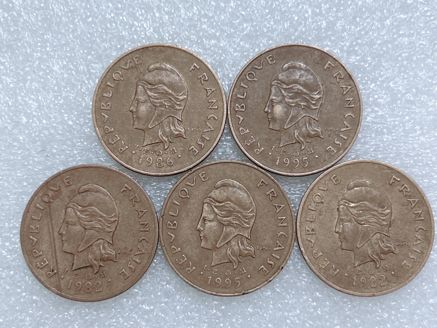 第一海外回流一元起拍收藏 散集专场  第267期 法属波利尼西亚100法郎硬币 5枚 好品