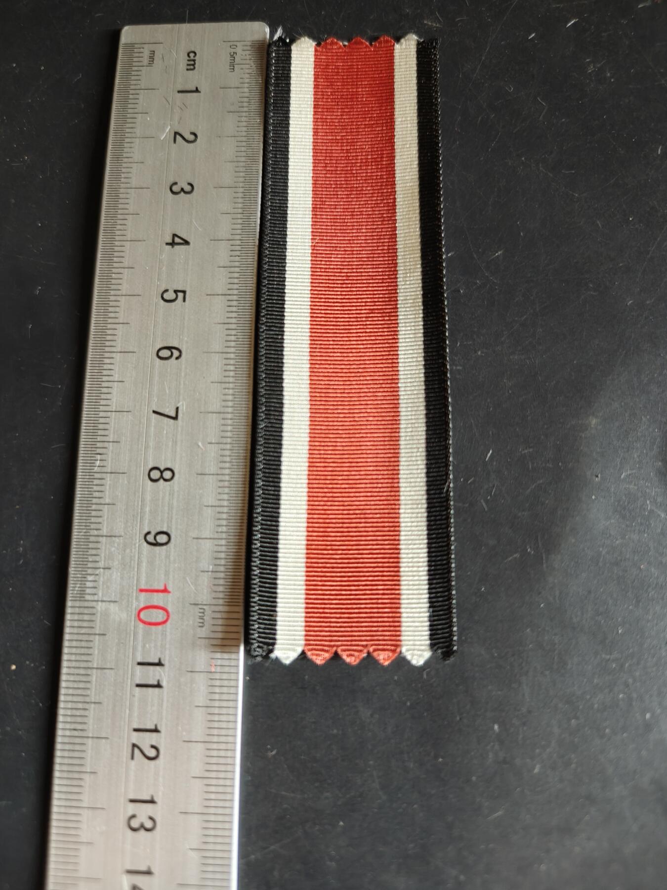 老王徽章第163期 13-15日三场连拍 16日统一发货  13、14日结束后可寄存  德三二铁绶带 11cm