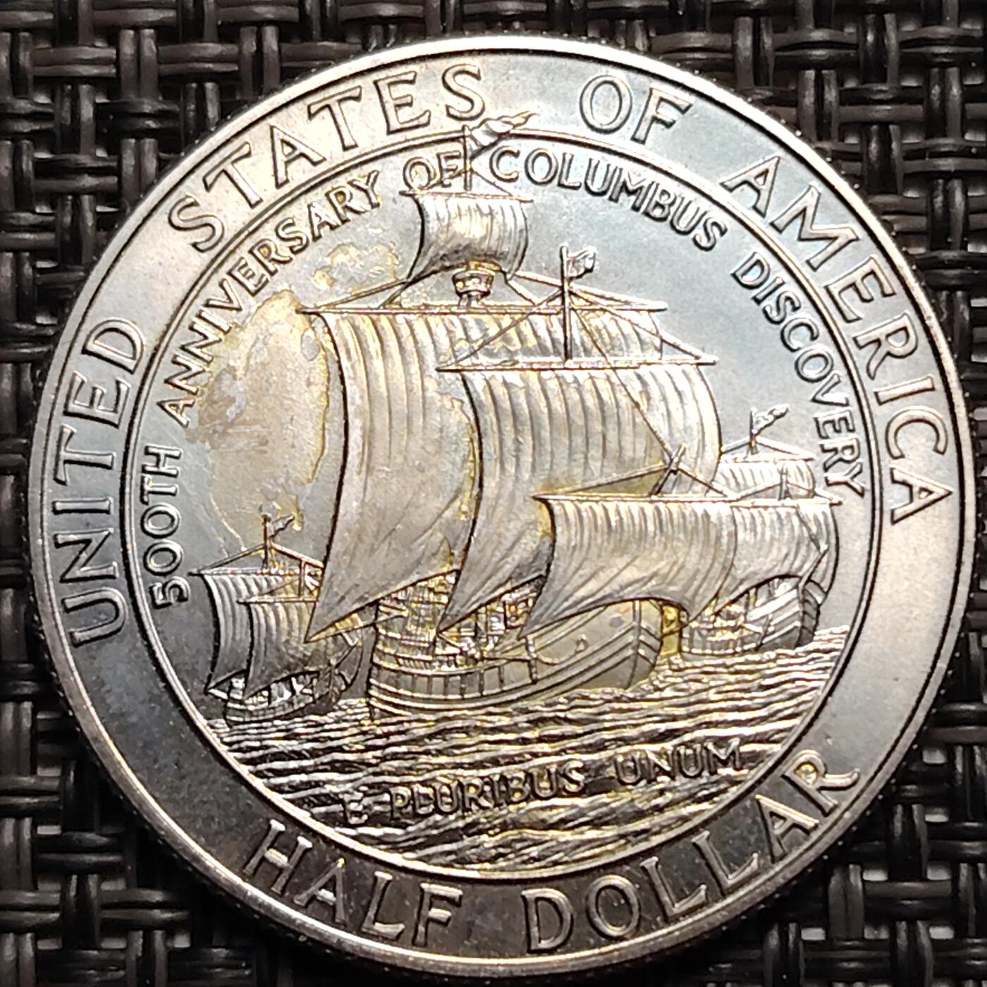 布加迪🐬～世界钱币(上海)🌾第 259 期 /  各国套币和散币 美国🇺🇸 1992年 哥伦布发现美洲500周年纪念半美元精致币  31mm