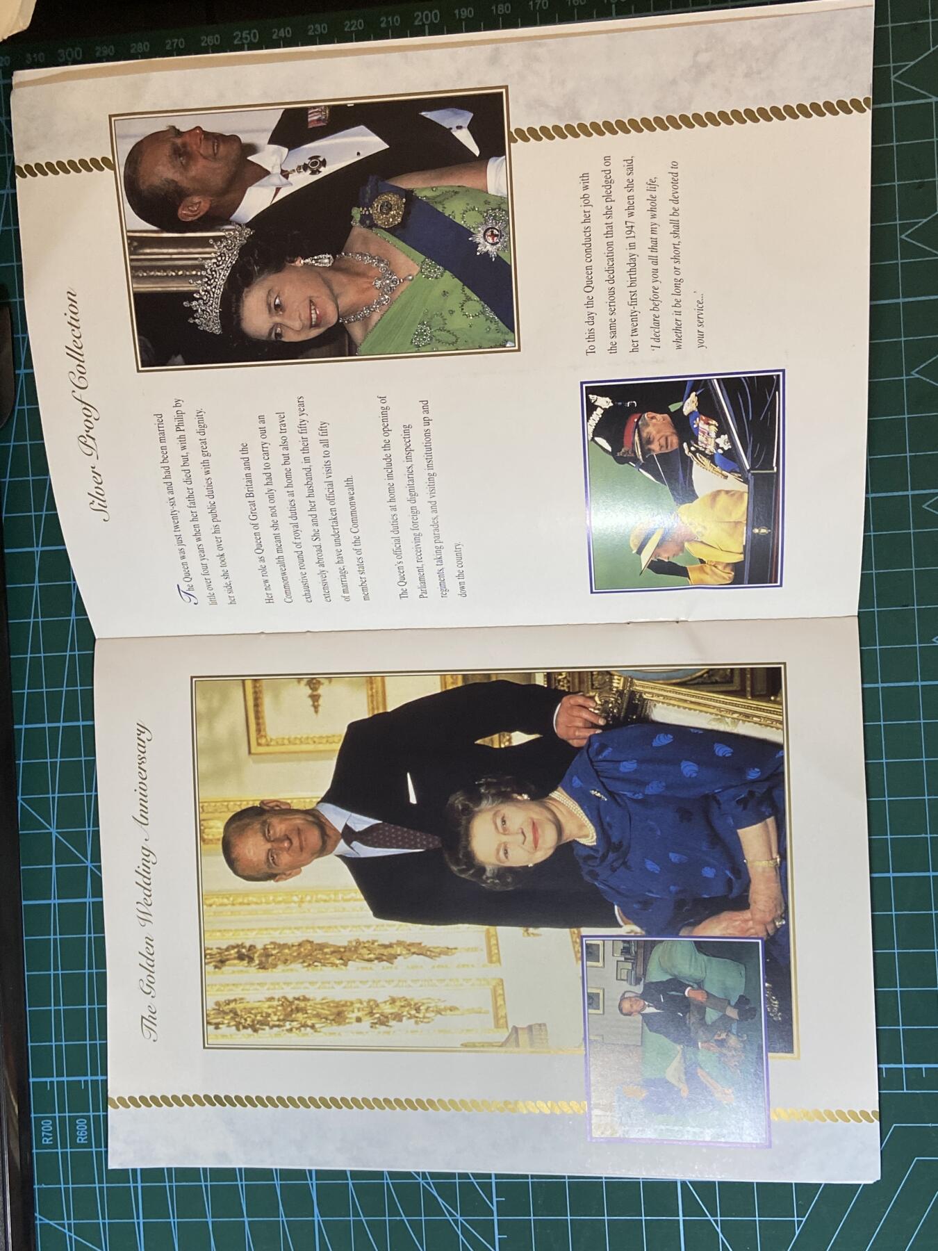 2025年第一百二十九场(总第一百五十五场）外国邮票、散币场(免佣金) 小型张邮票及封面2枚及女王大婚纪念册