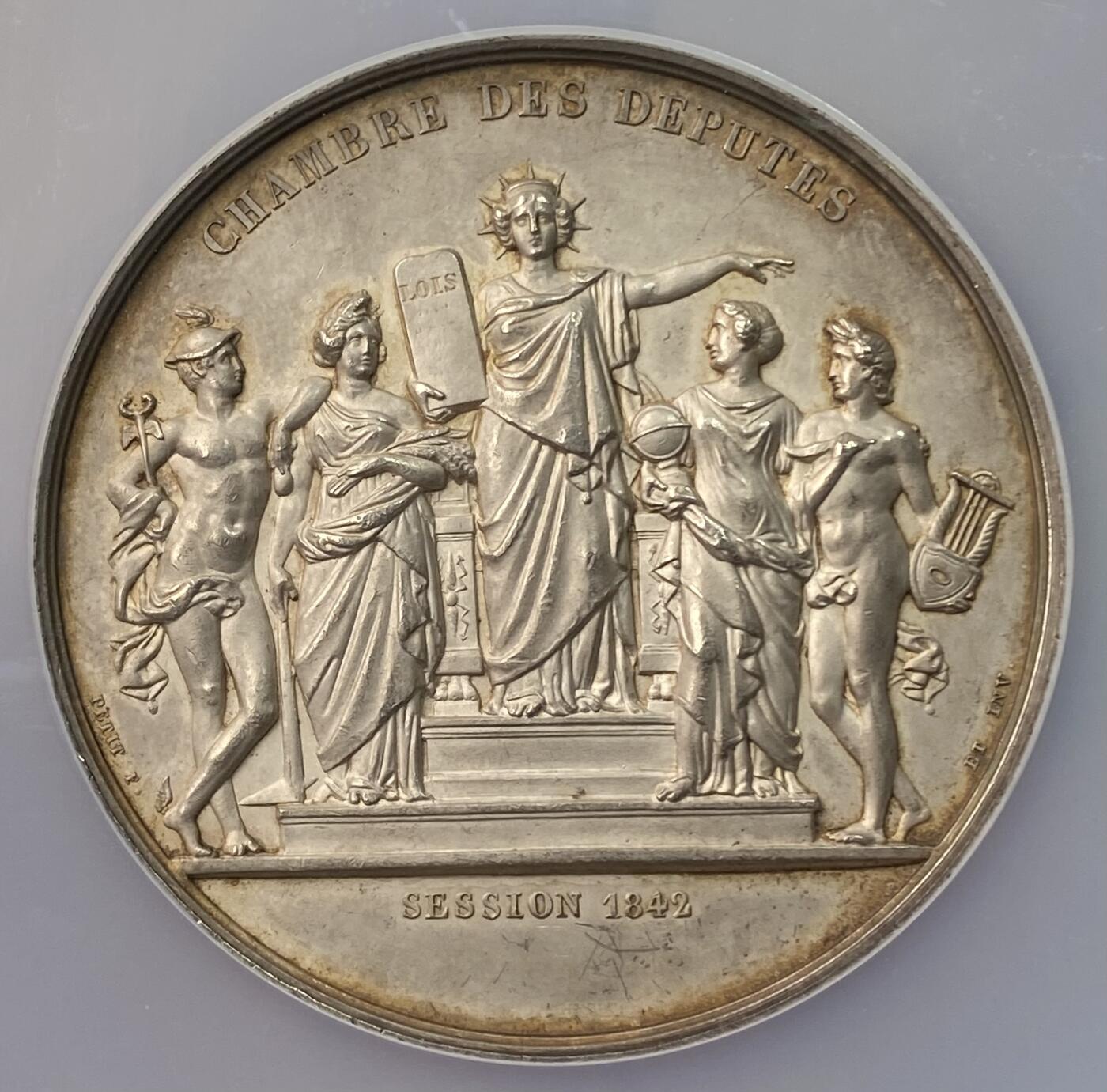 万国钱币拍卖第055期 NGC MS63 1842年法国路易·菲利普一世纪念众议院议会大银章 欧洲古典高浮雕大银章 罕见品种 52MM 71.28G大规格