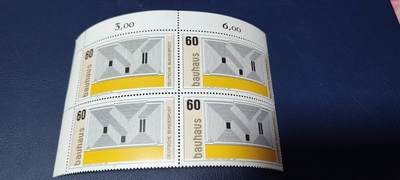 德国邮票专场，都是四方联 - 德国邮票四方联一张，1983年发行，包豪斯建筑美术学院  。品相如图