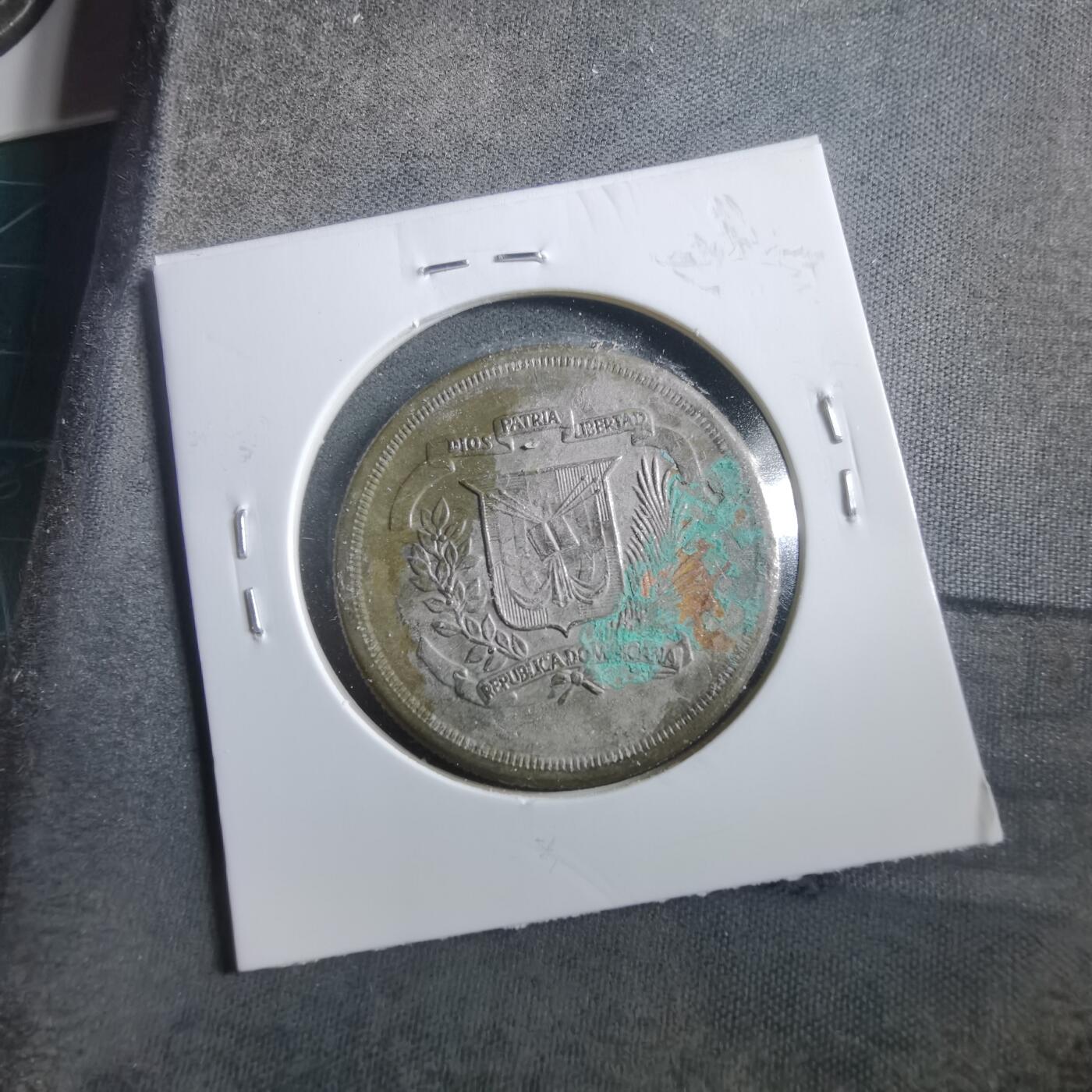 沼泽如烟--第906场 多米尼加1981年10比索