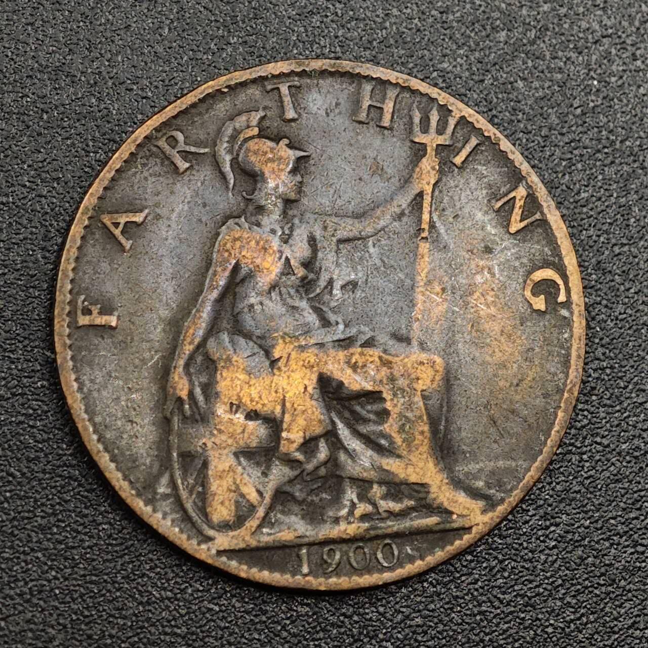 【淘币小摊】限时拍第七百九十七拍  老铜币场  满百包邮可预留两周  周一统一发货  英国1900年维多利亚法新铜币