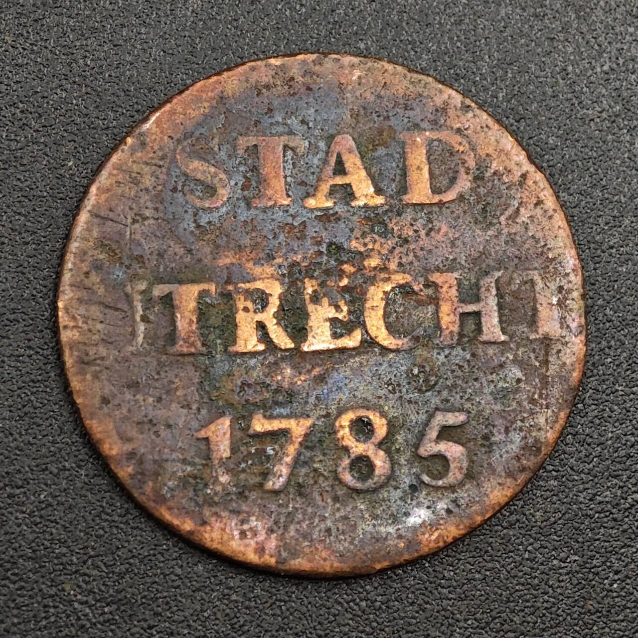 【淘币小摊】限时拍第七百九十七拍  老铜币场  满百包邮可预留两周  周一统一发货  荷兰乌特勒支省1785年1杜伊特铜币