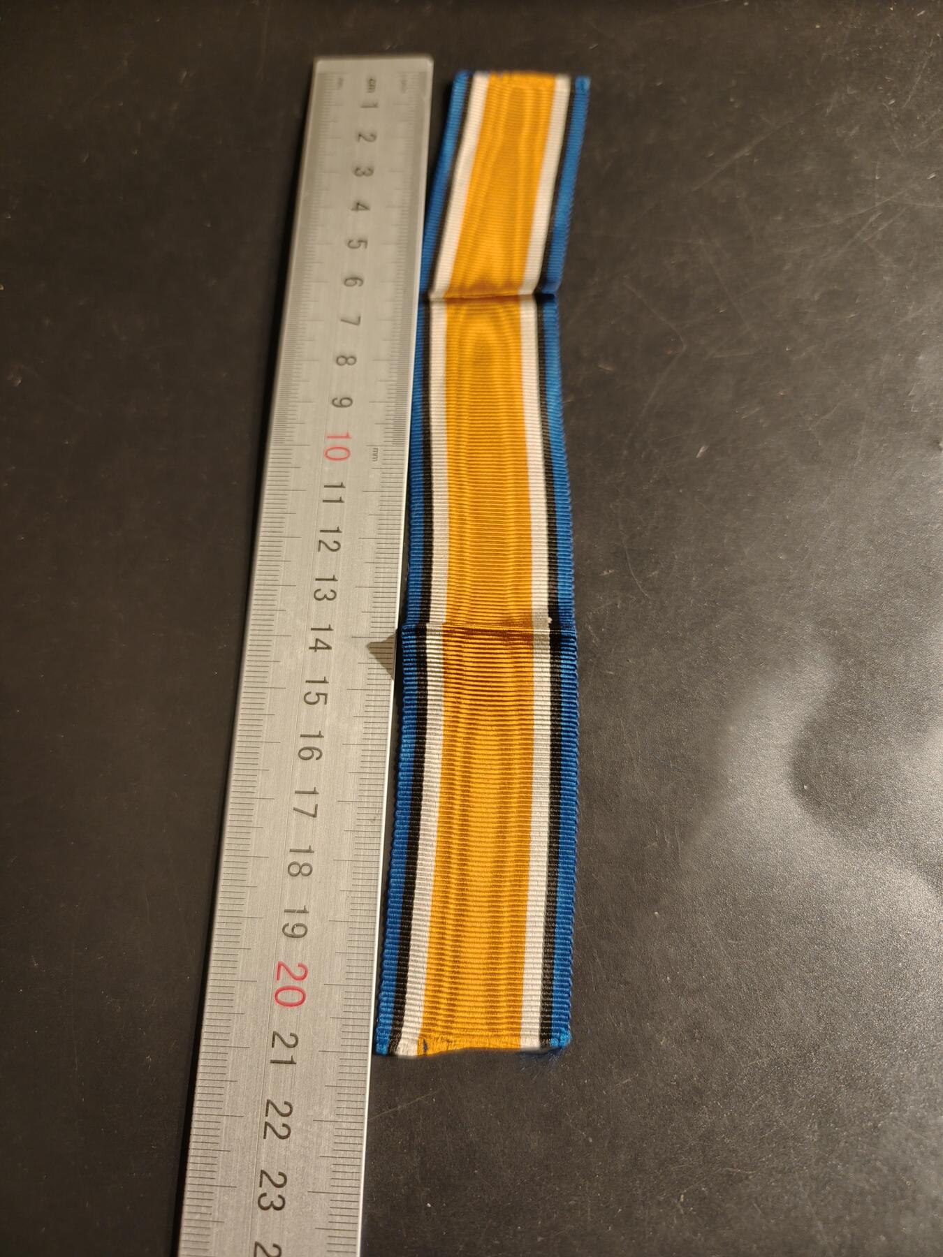 老王徽章第163期 13-15日三场连拍 16日统一发货  13、14日结束后可寄存  英国一战纪念章绶带       21cm