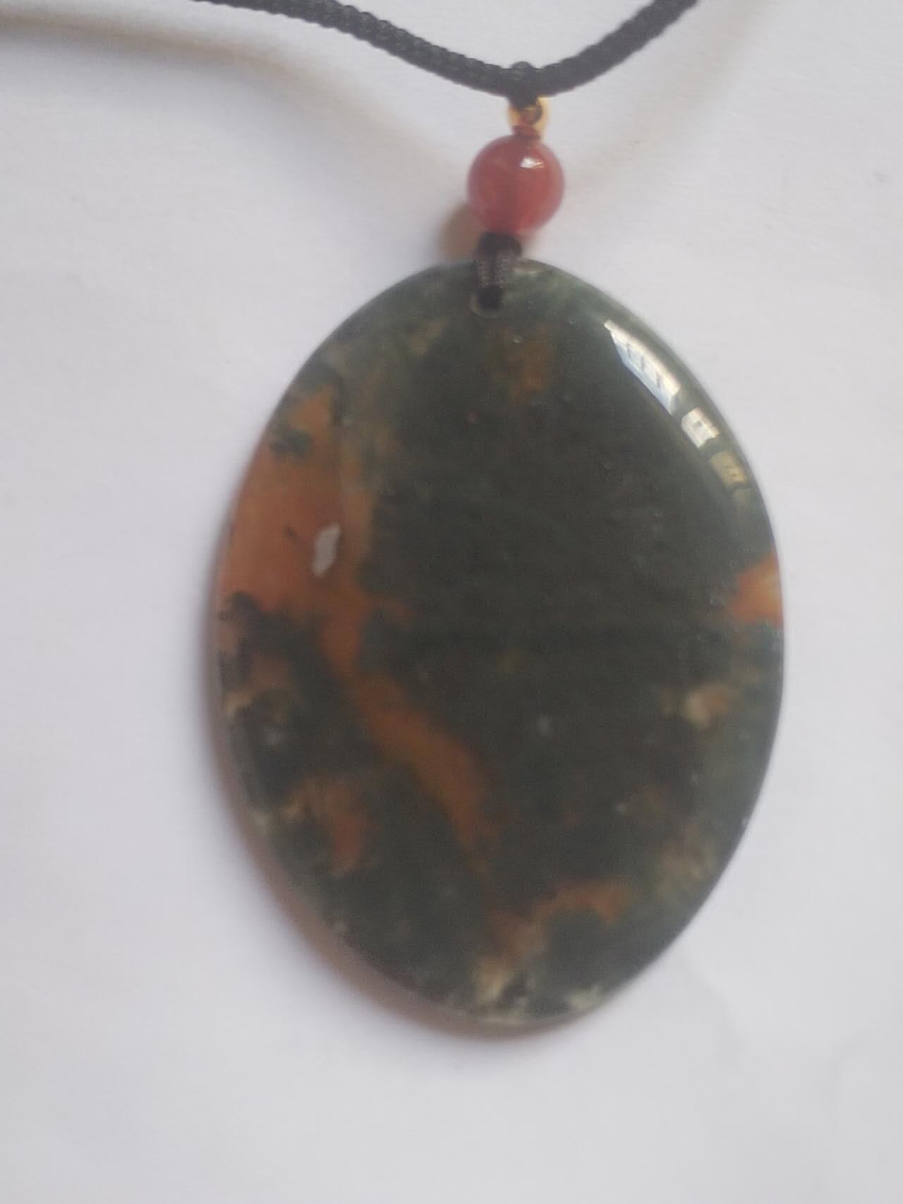 玉石 手镯 手串 手链 虫草玛瑙玉髓挂件。