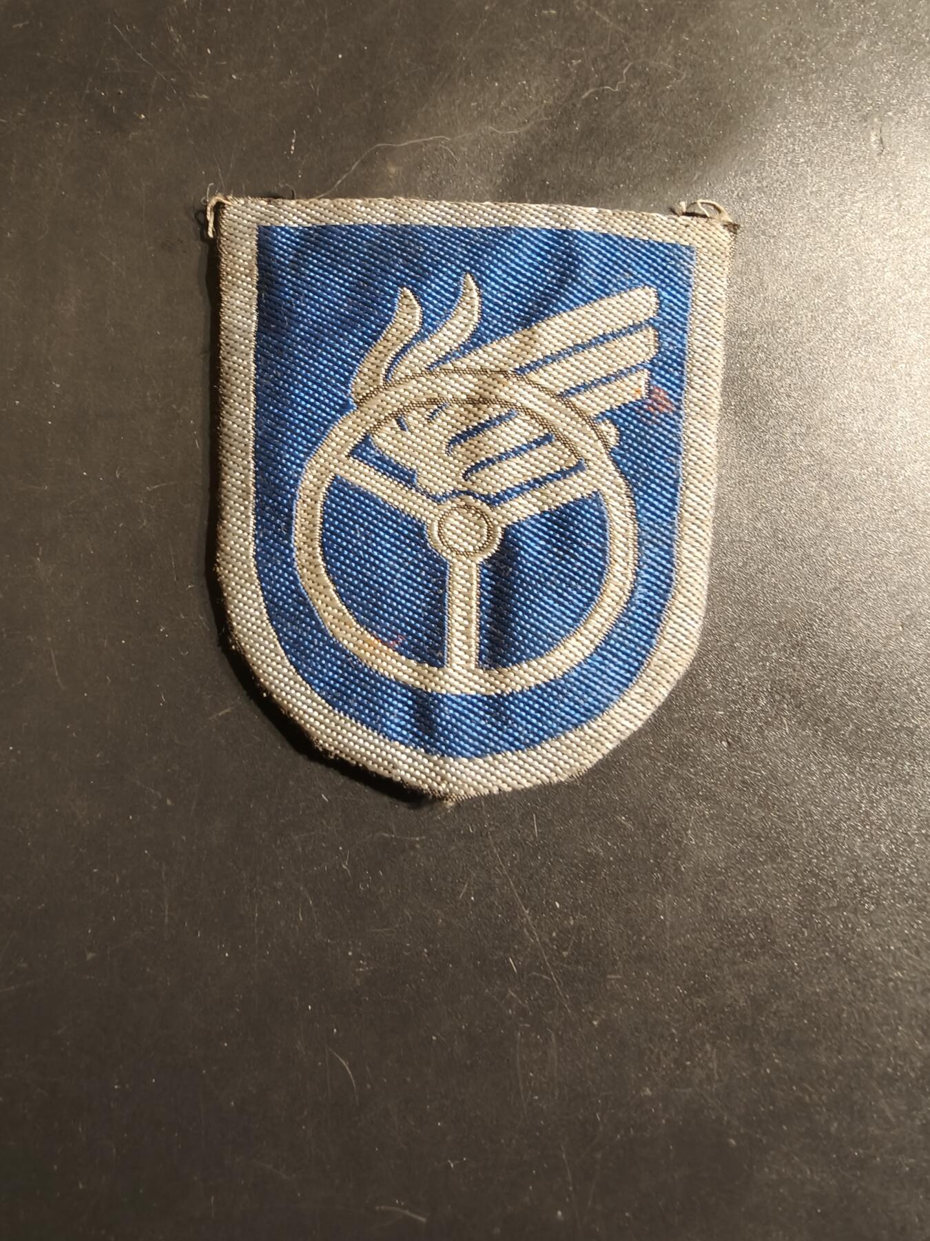 老王徽章第163期 13-15日三场连拍 16日统一发货  13、14日结束后可寄存 德三汽车驾驶员技能章 