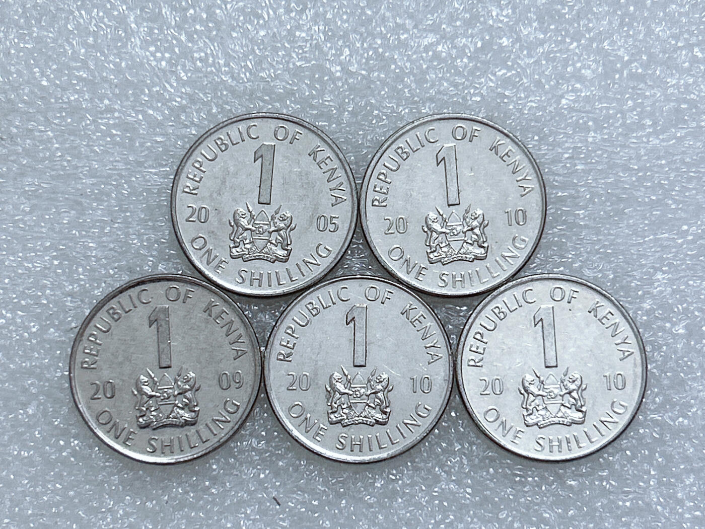第一海外回流一元起拍收藏 散集专场  第267期 肯尼亚1先令硬币 5枚 原光好品