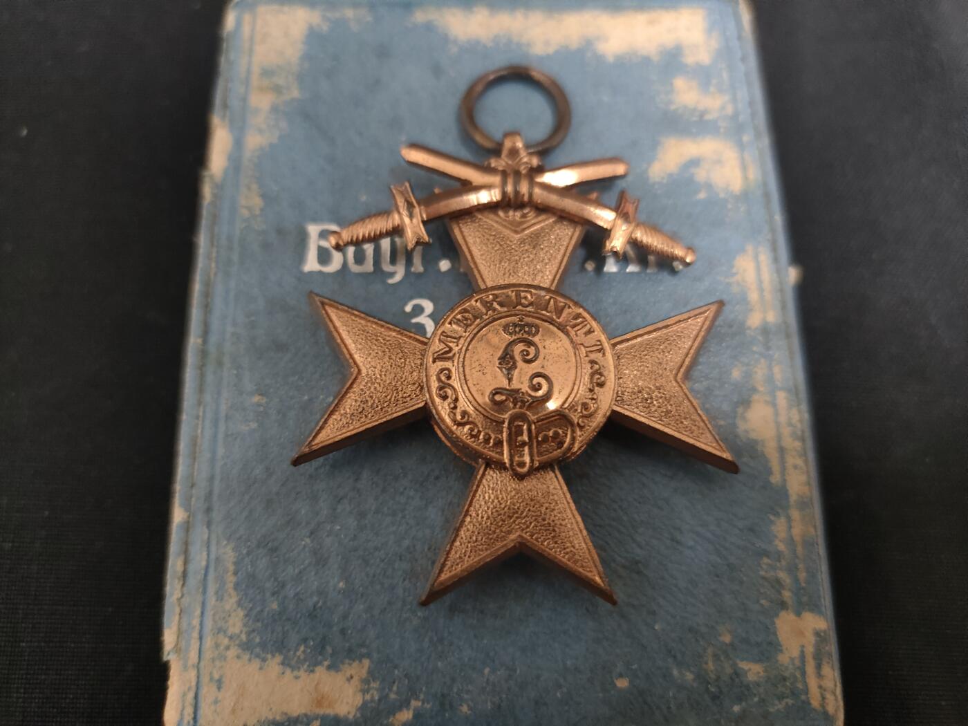 时顺第二十五拍 巴伐利亚三级军事功勋，原盒，原绶带，双剑版。原盒原章一套(代拍)