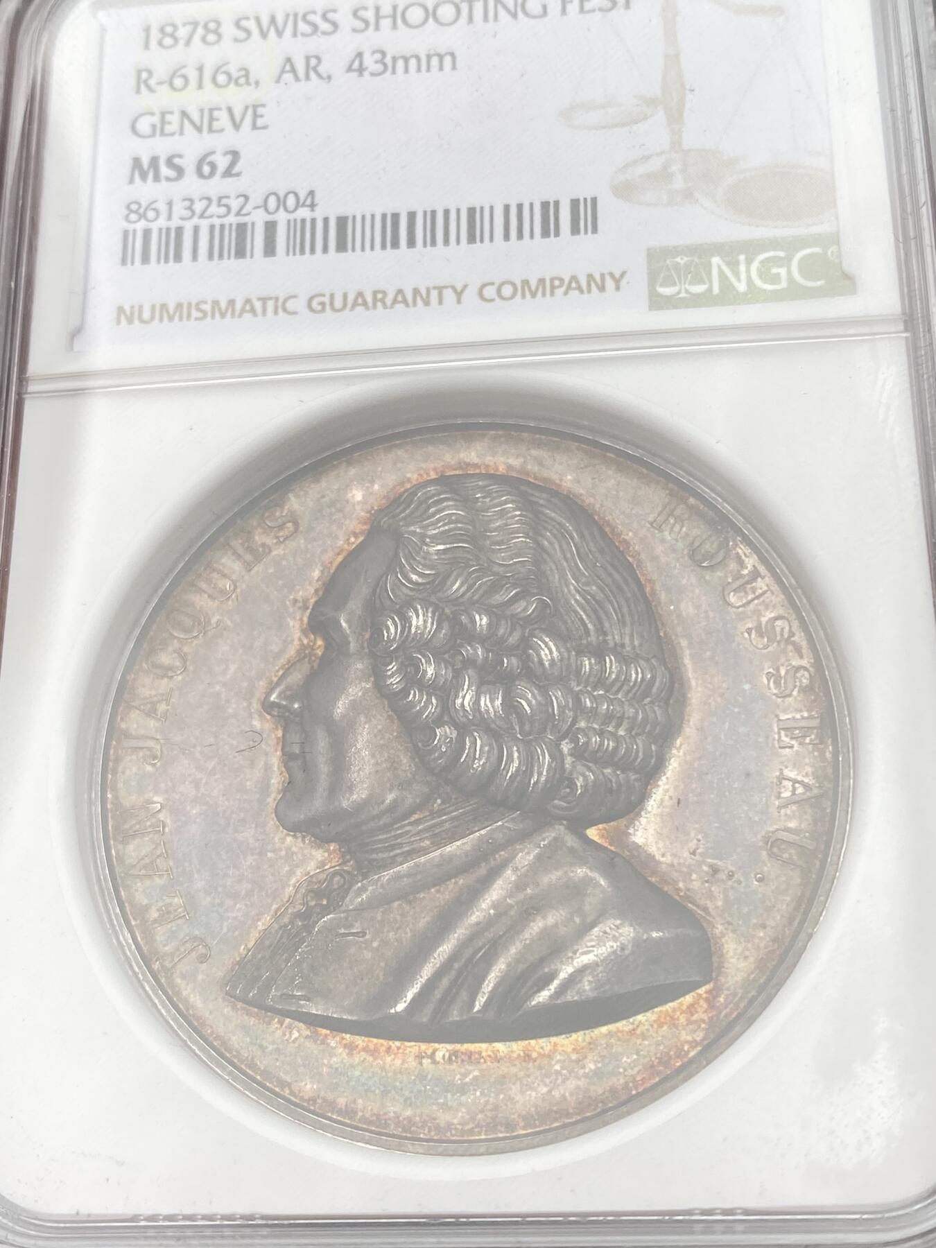 万国钱币拍卖第055期 NGC MS62 1878年瑞士日内瓦士官野战射击协会百年射击赛纪念大银章 43MM 瑞士雄鹰罕见 正面让-雅克·卢梭半身像 卷发刻画极其精细美艳 反面日内瓦卢梭岛景观 缤纷红酒彩包浆极其罕见瑞射罕见名品 大规格厚重高浮雕 NGC唯一亚军 更高分仅一枚