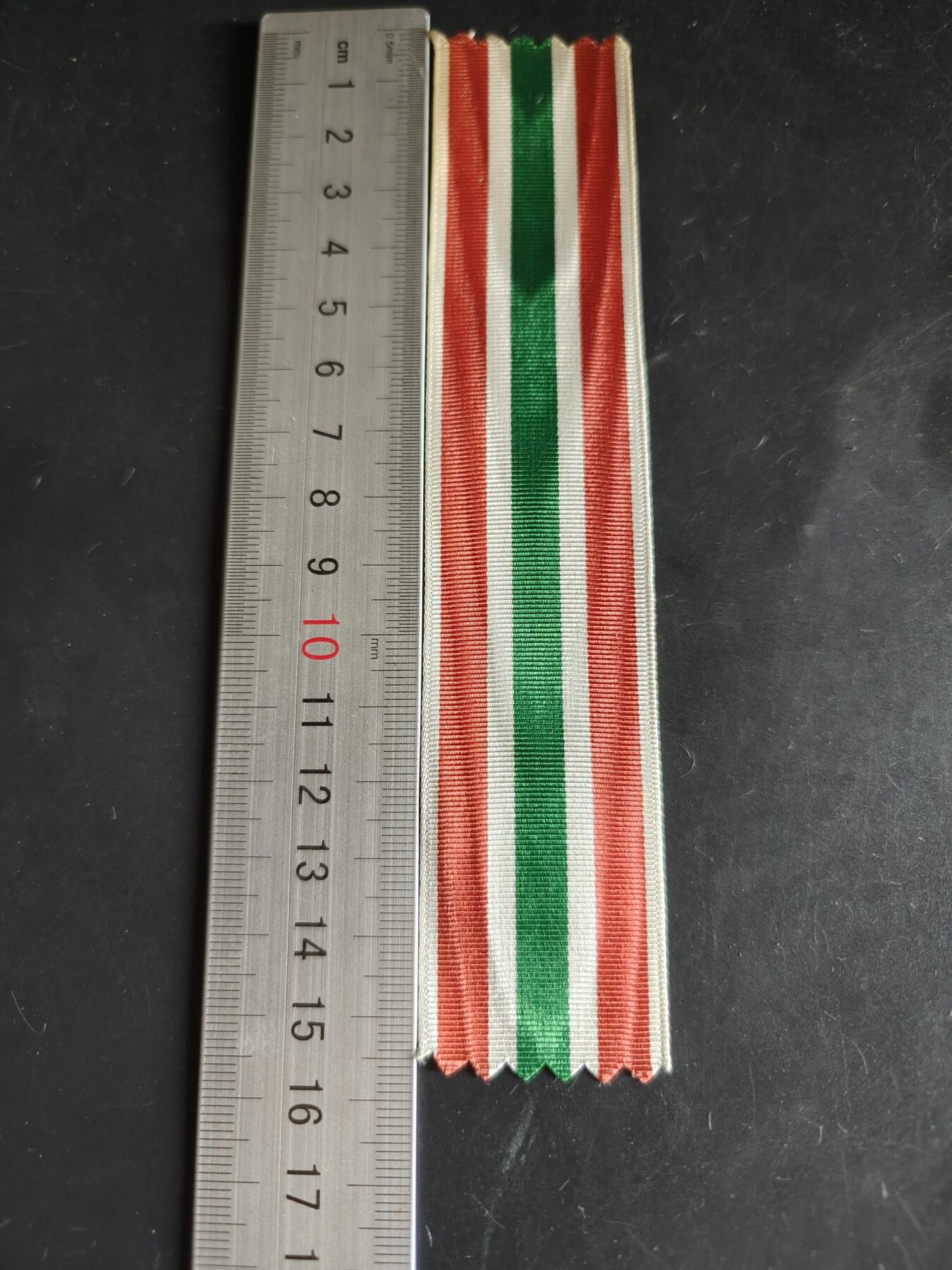 老王徽章第163期 13-15日三场连拍 16日统一发货  13、14日结束后可寄存 德三梅梅尔回归绶带     15.5cm