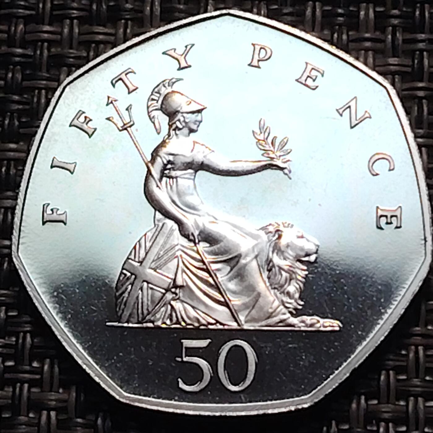 布加迪🐬～世界钱币(上海)🌾第 259 期 /  各国套币和散币 英国🇬🇧 1987年 50便士精致币