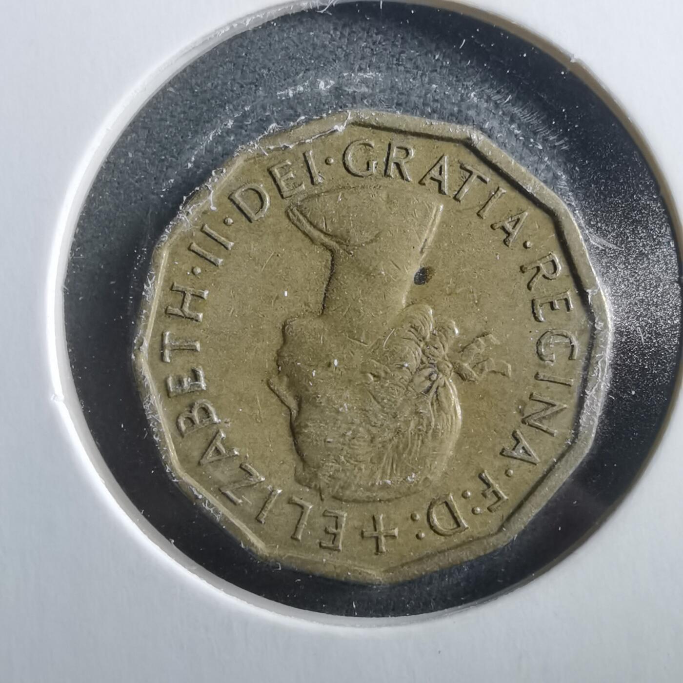 沼泽如烟--第906场 英国1964年3便士