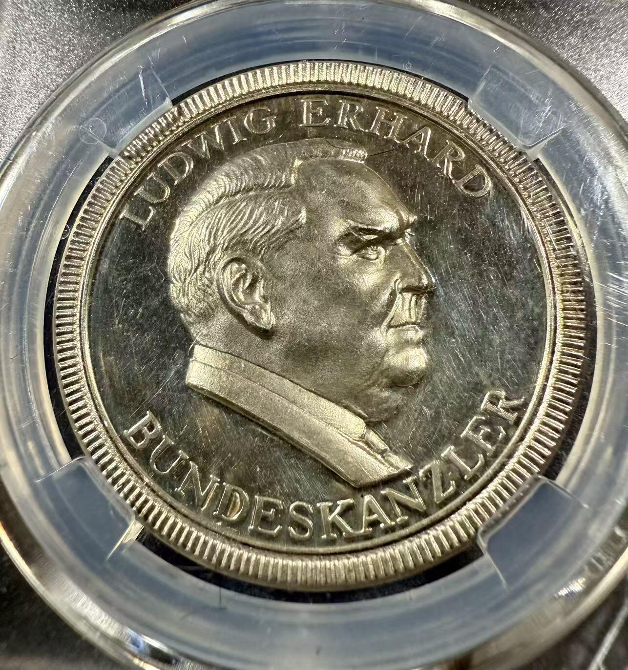 七河·世界币章小拍（总第27期） B第二任西德总理路德维希.艾哈德高浮雕精制纯银纪念章