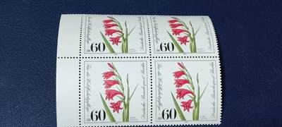 德国邮票专场，都是四方联 - 德国邮票  四方联，1981年发行，濒危沼泽和水生植物 ，品相如图