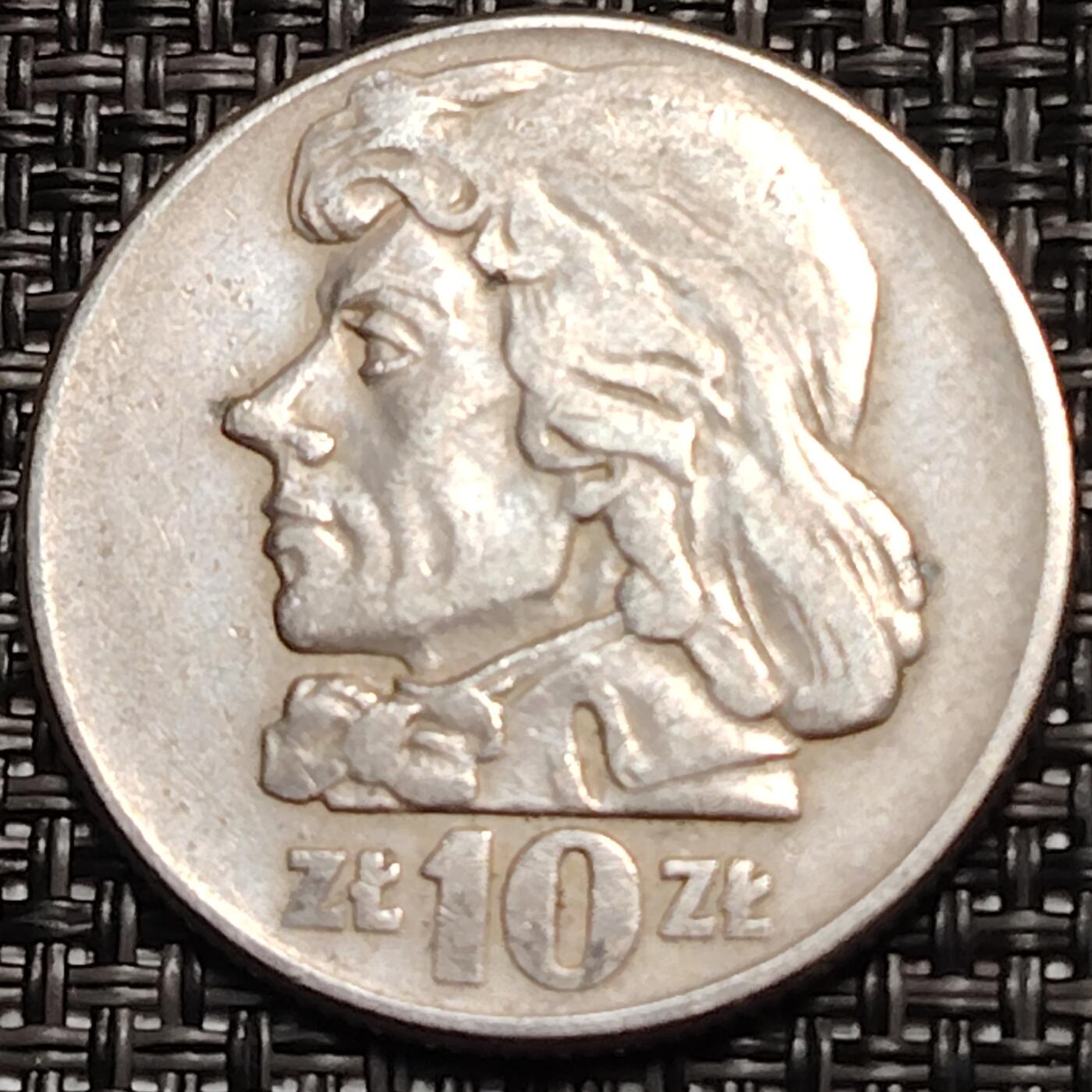 布加迪🐬～世界钱币(上海)🌾第 259 期 /  各国套币和散币 波兰🇵🇱 1966年 10兹罗提 塔德乌斯.科希秋什科纪念币 31mm