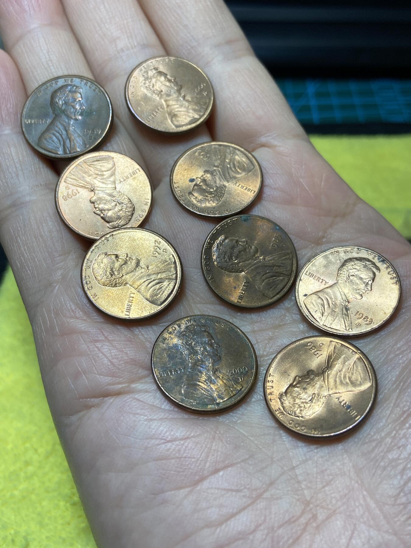 2025年第一百二十九场(总第一百五十五场）外国邮票、散币场(免佣金) 美国🇺🇸1分9枚：1983年85年86年89年92年93年98年2000年(林肯一分第六版，纪念堂一分)