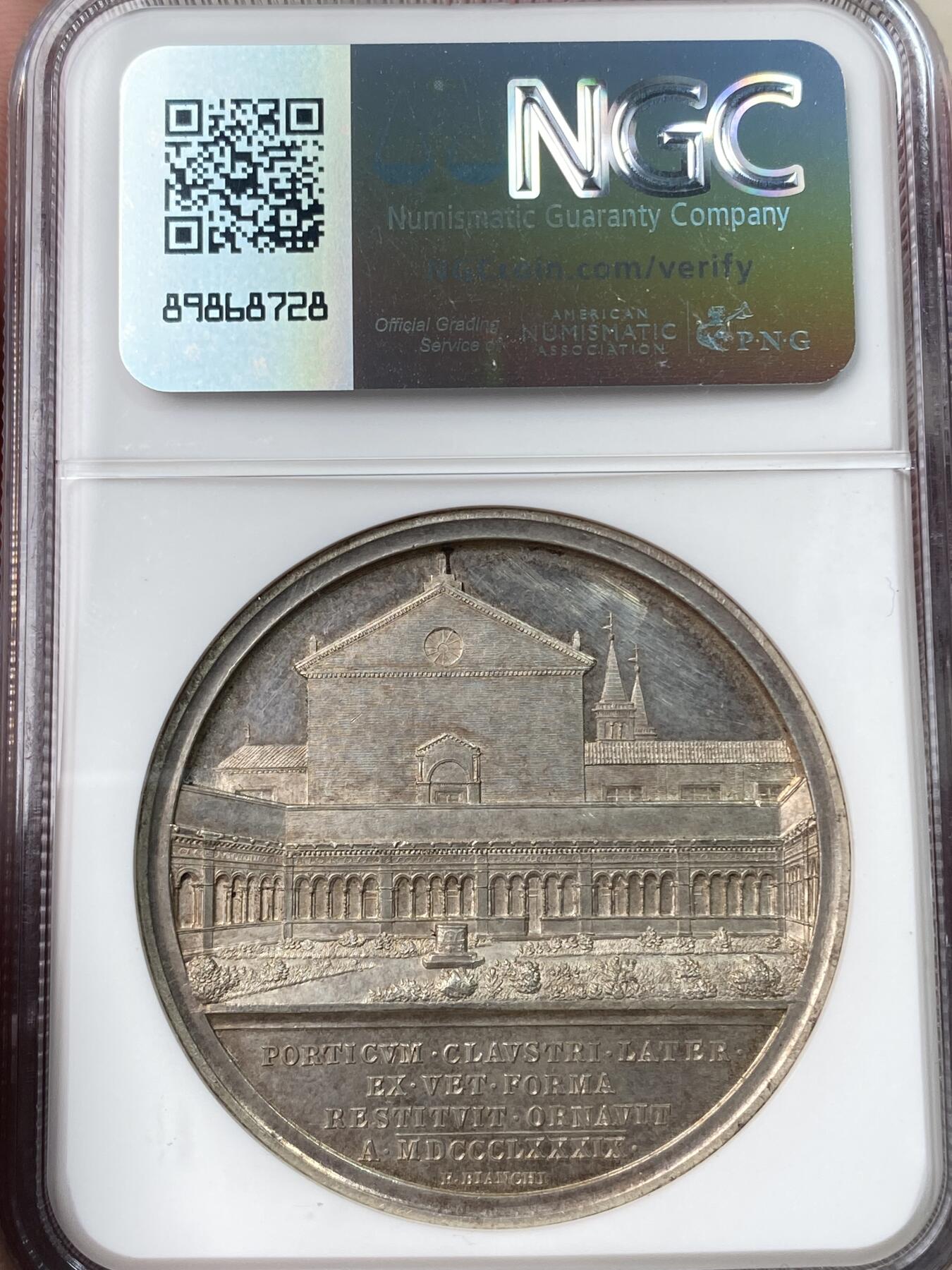 万国钱币拍卖第055期 NGC UNCD 1889年梵蒂冈教皇国利奥十三世修复拉特兰圣乔瓦尼修道院纪念大银章 高浮雕拉特兰圣乔瓦尼修道院非常漂亮 镜面精铸